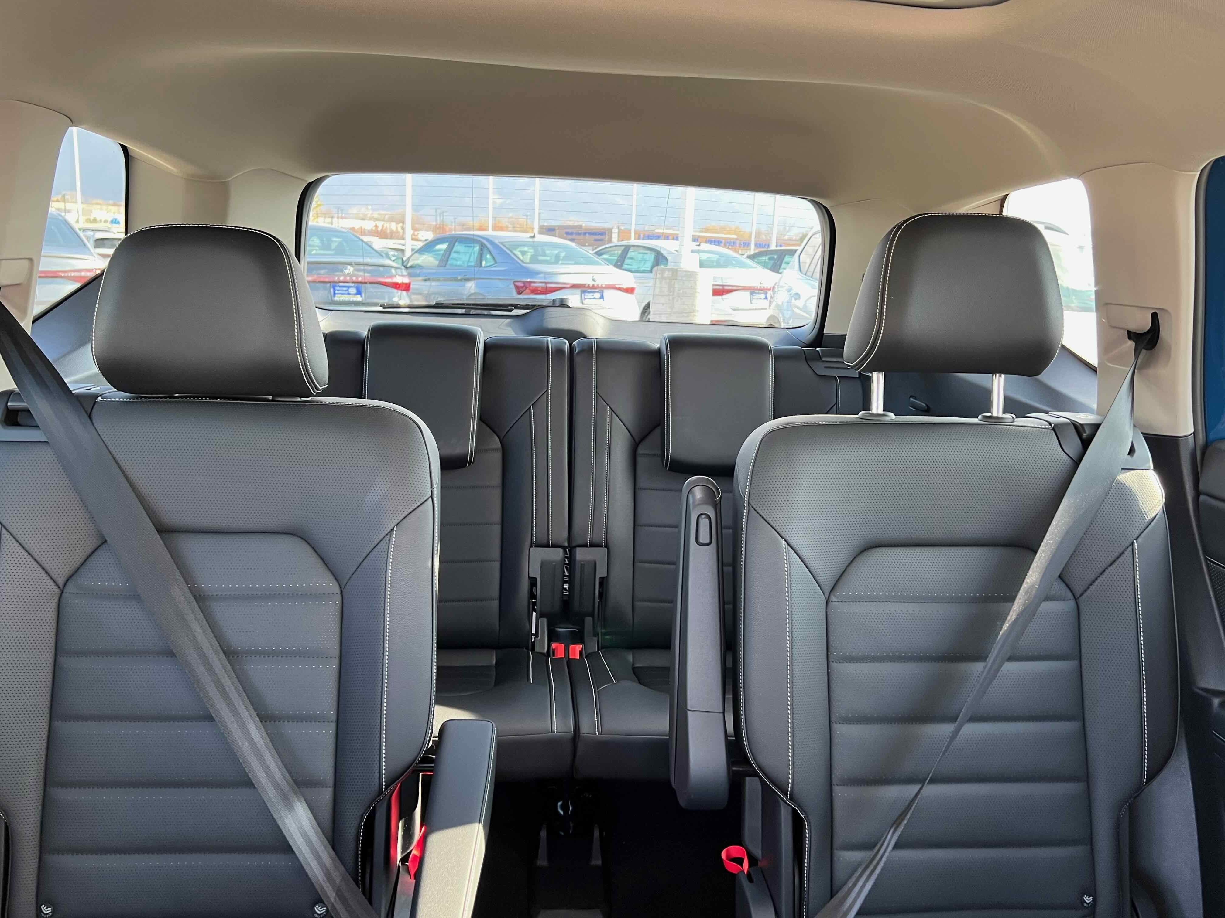 2025 Volkswagen Atlas 2.0T SEL