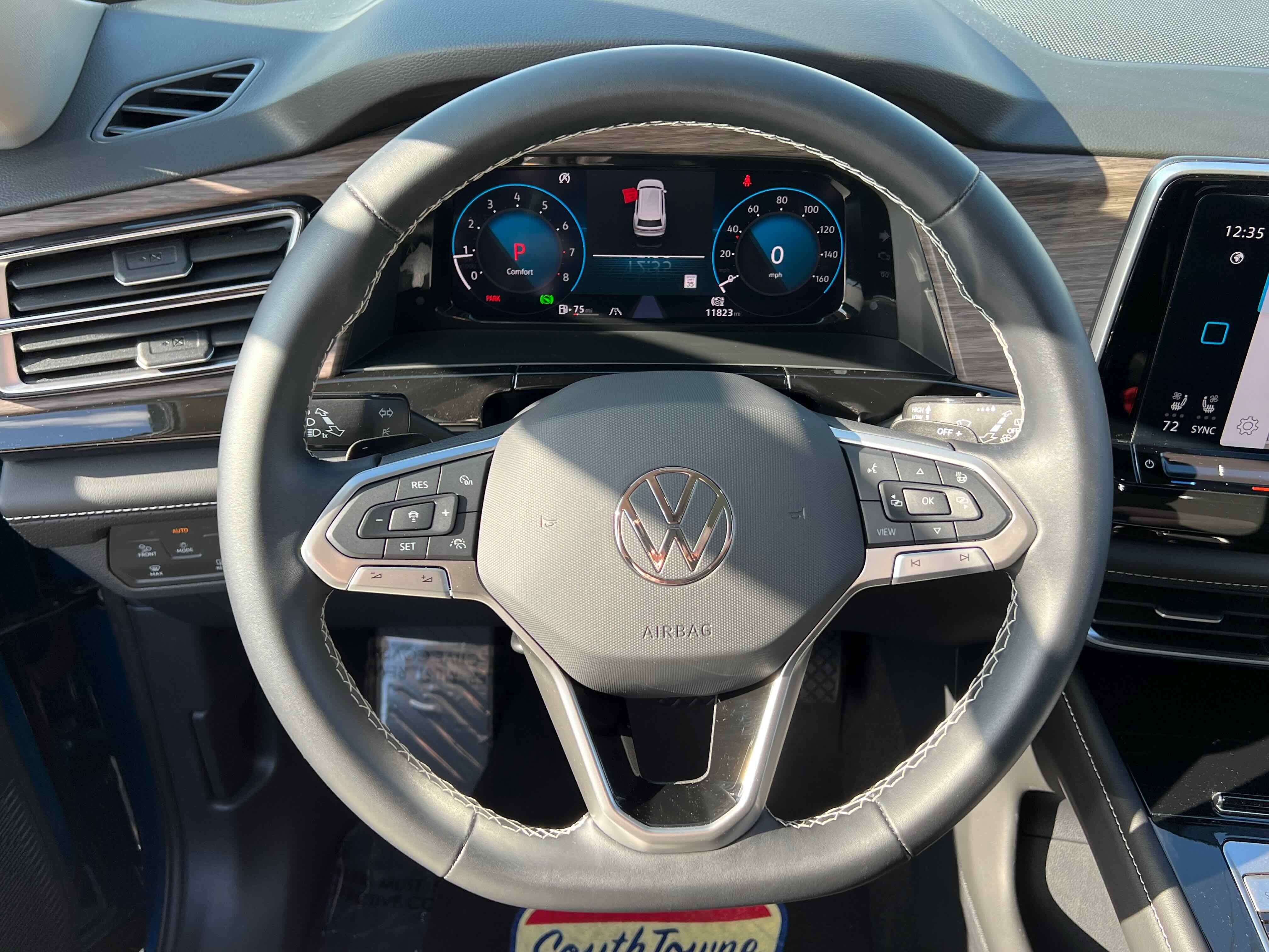 2025 Volkswagen Atlas 2.0T SEL