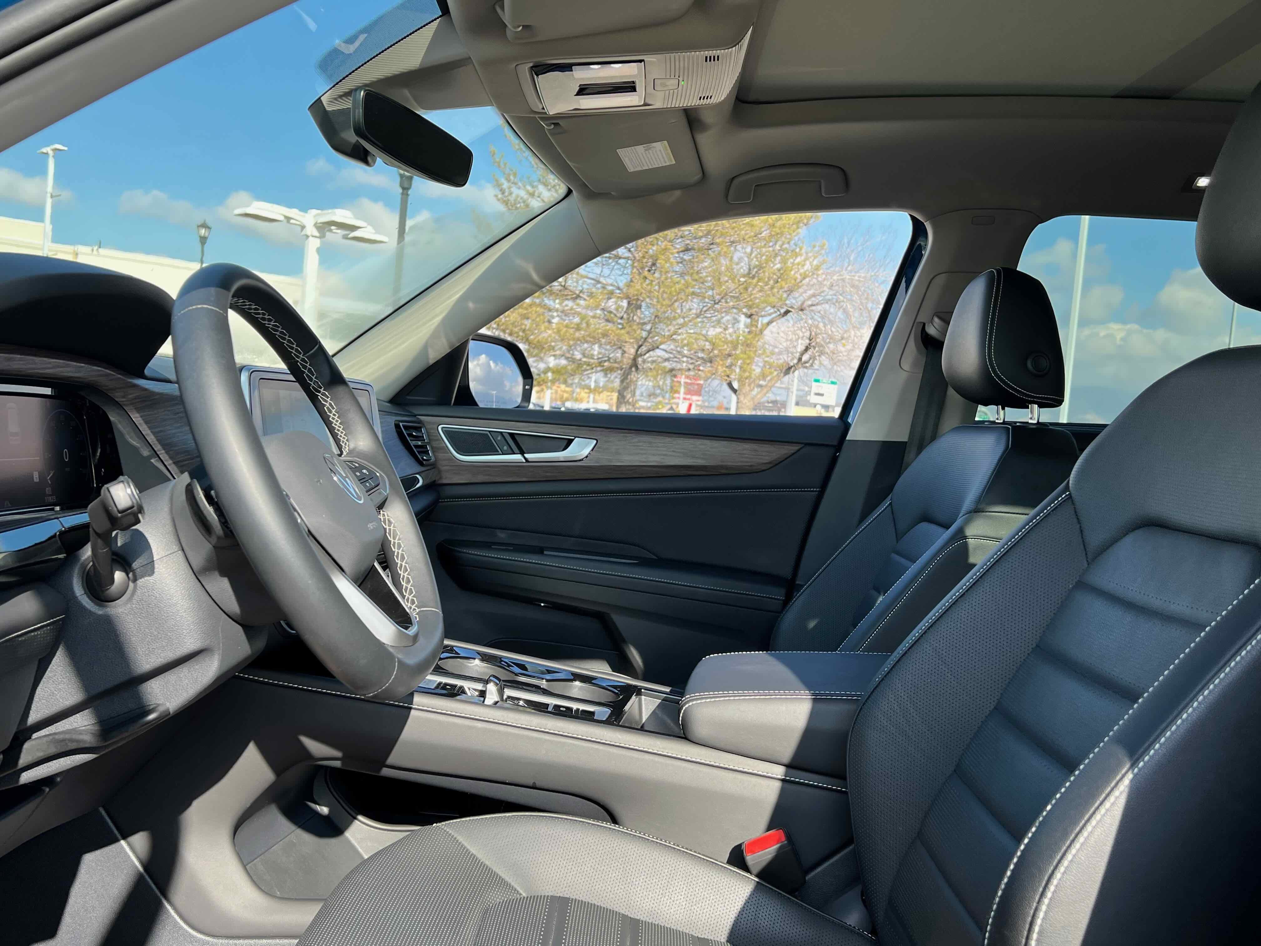 2025 Volkswagen Atlas 2.0T SEL