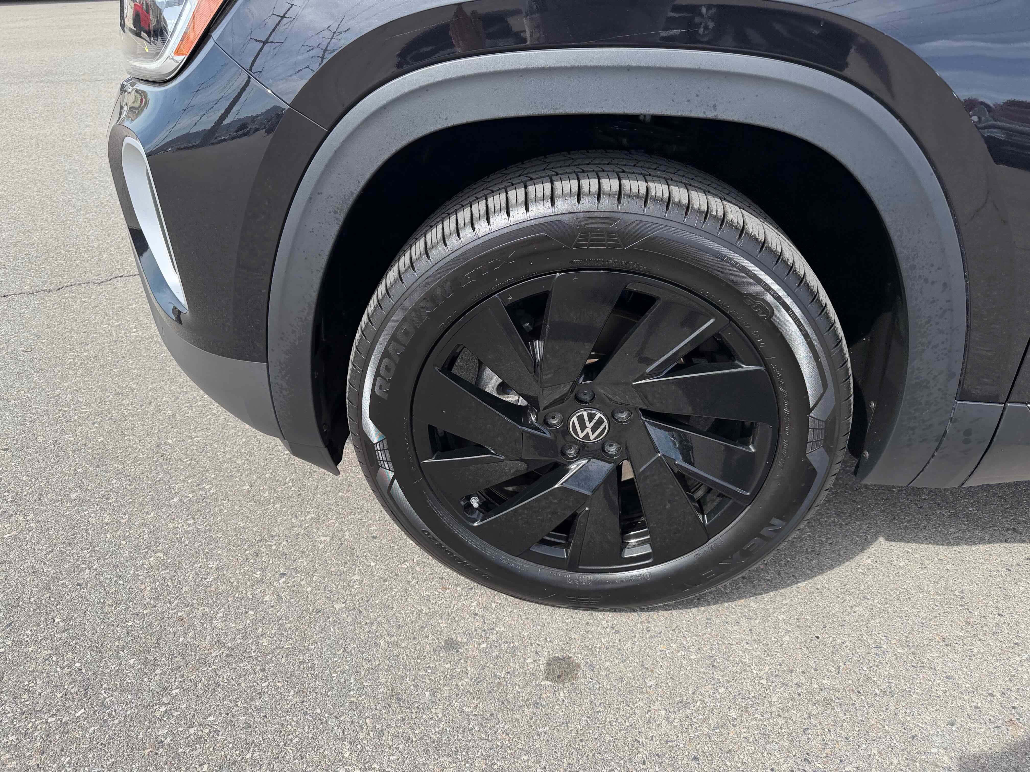 2025 Volkswagen Atlas 2.0T SEL