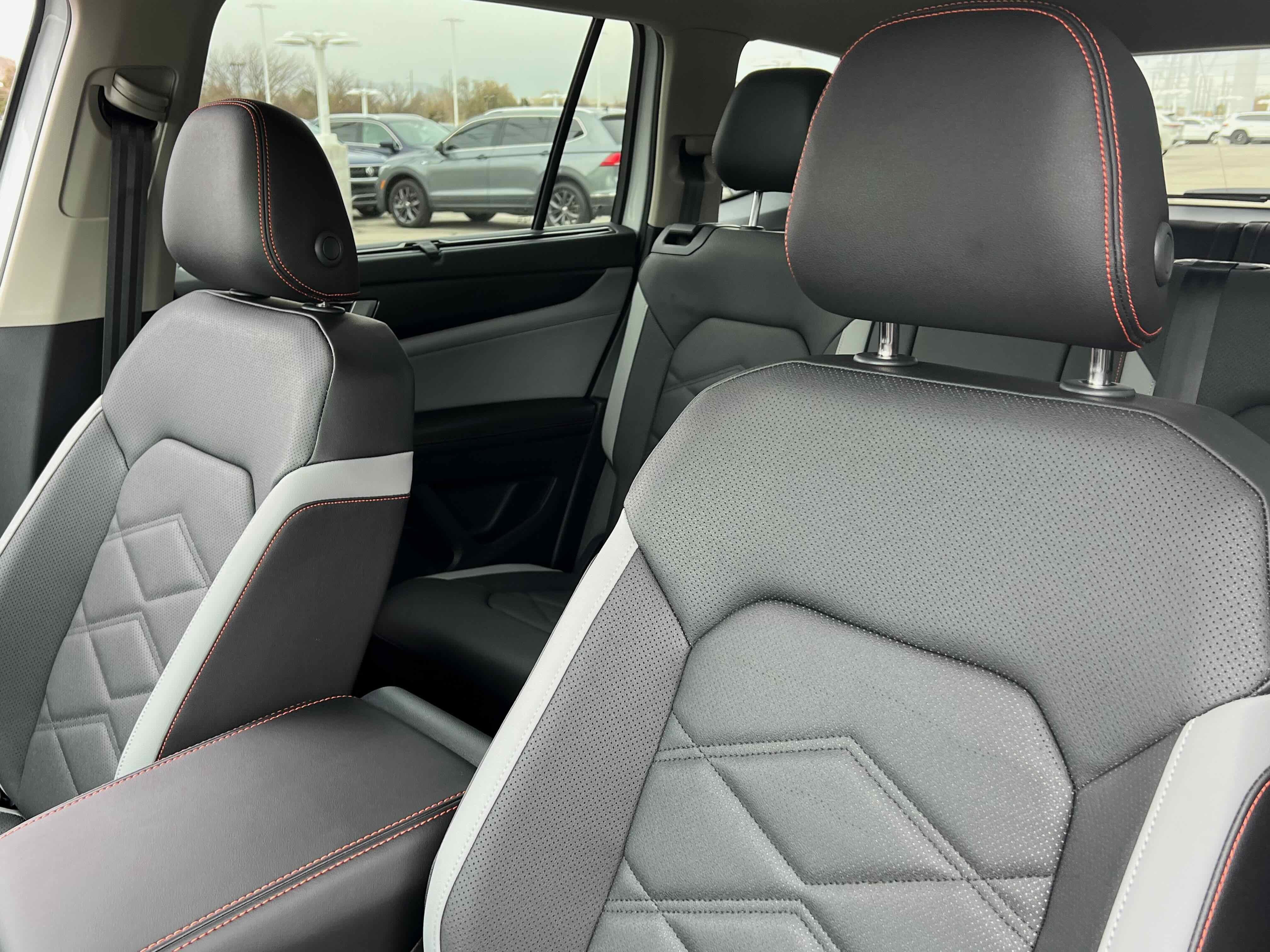 2026 Volkswagen Atlas 2.0T Peak Edition