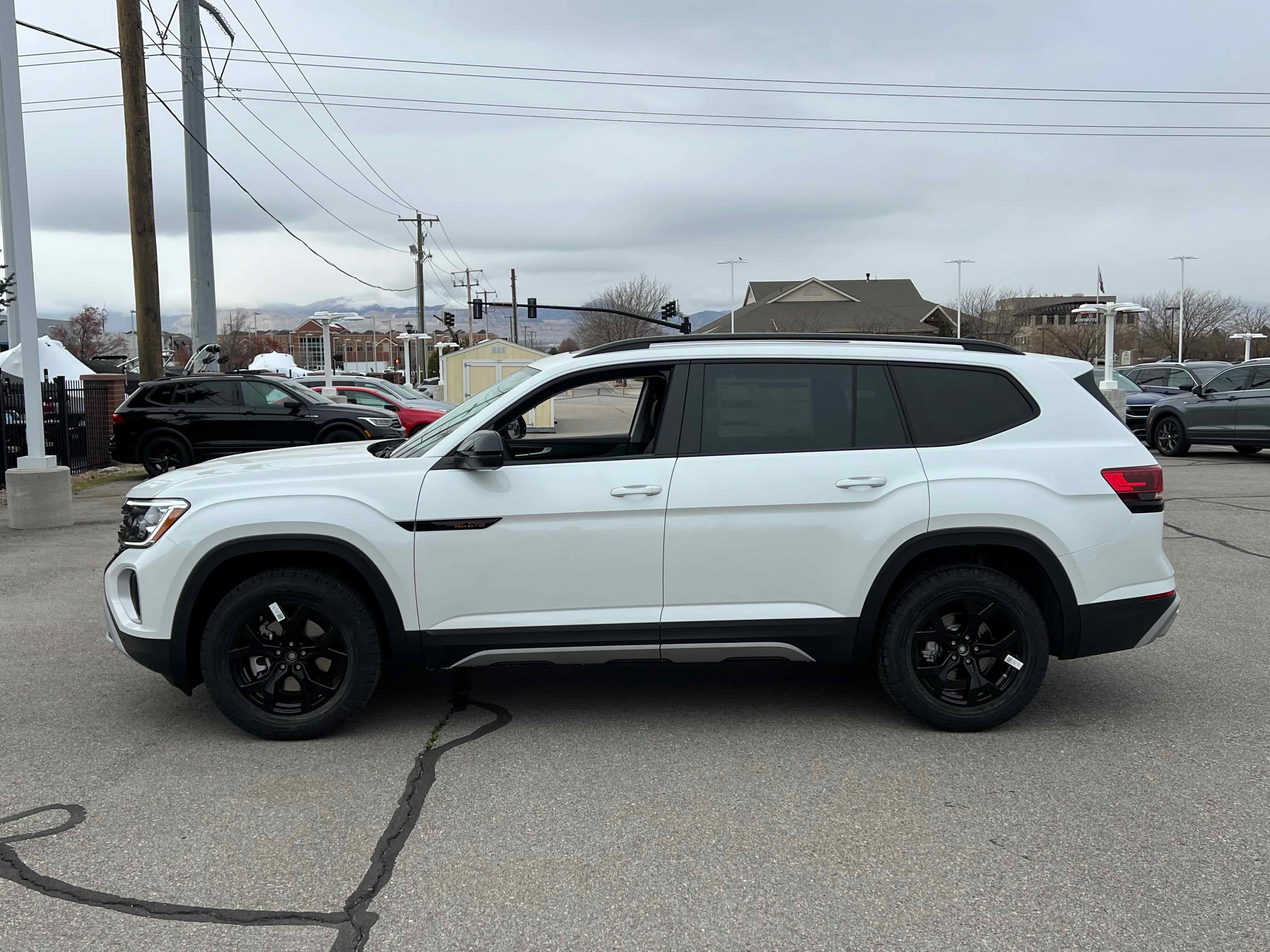2026 Volkswagen Atlas 2.0T Peak Edition