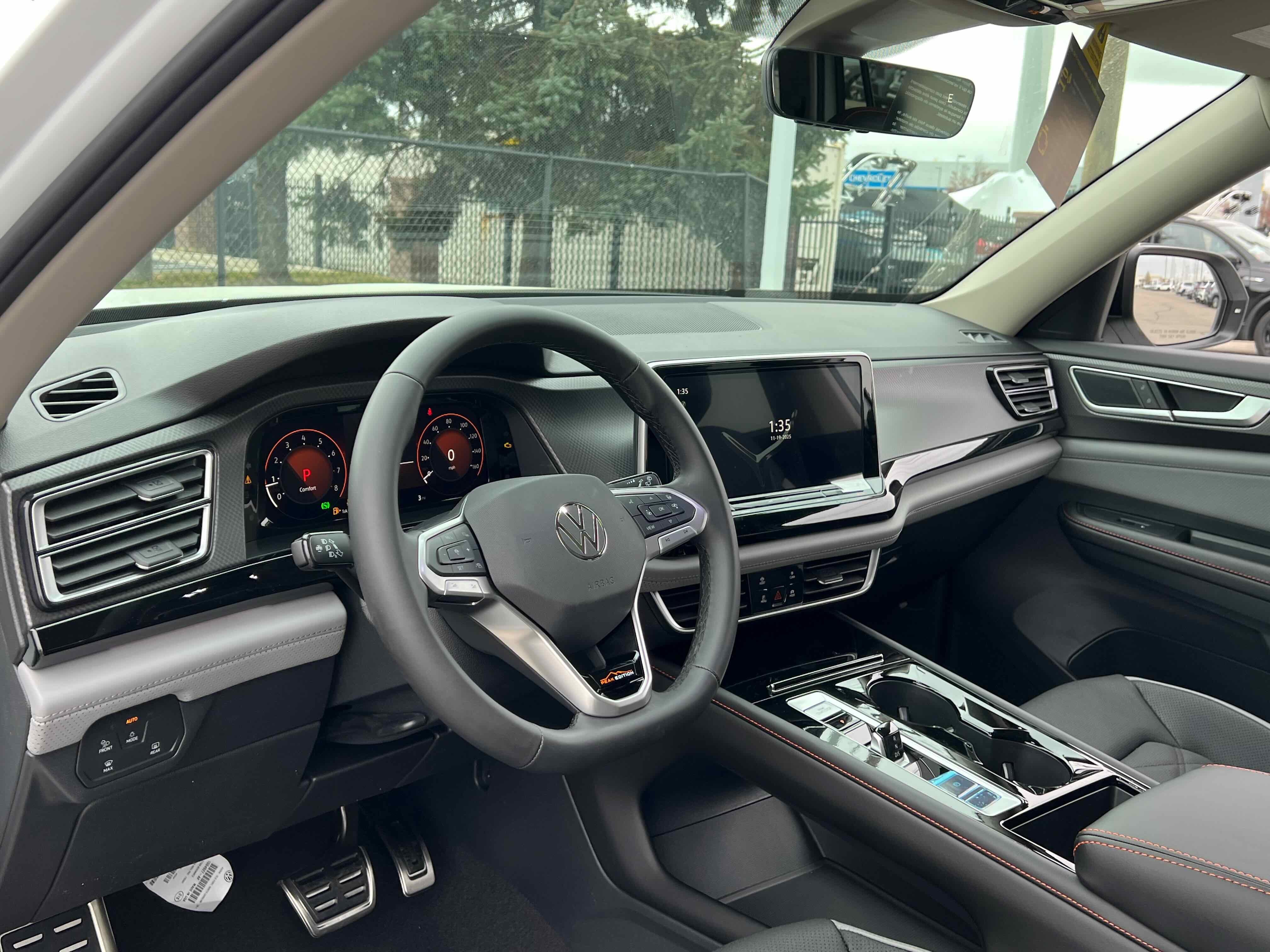 2026 Volkswagen Atlas 2.0T Peak Edition