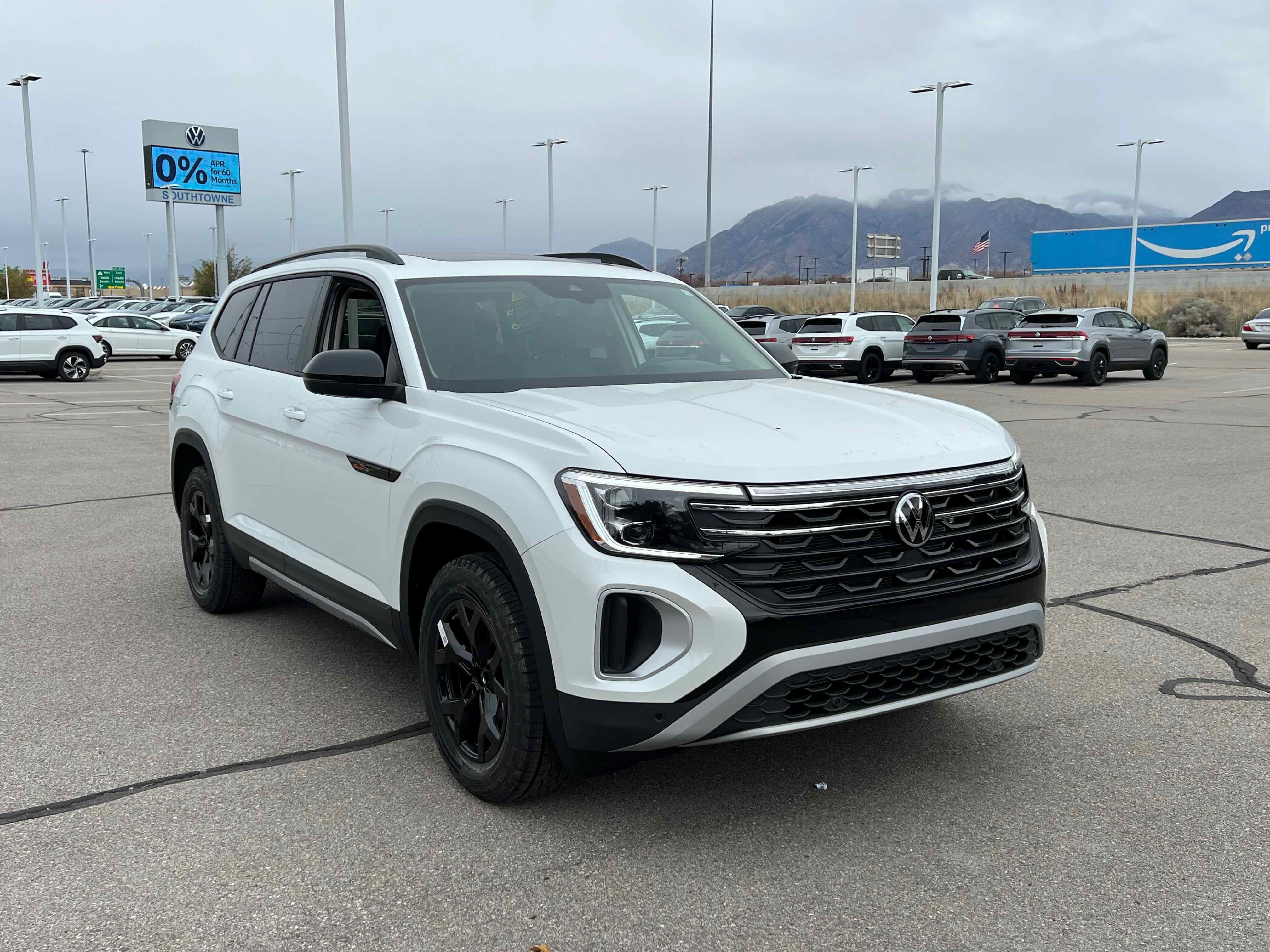 2026 Volkswagen Atlas 2.0T Peak Edition