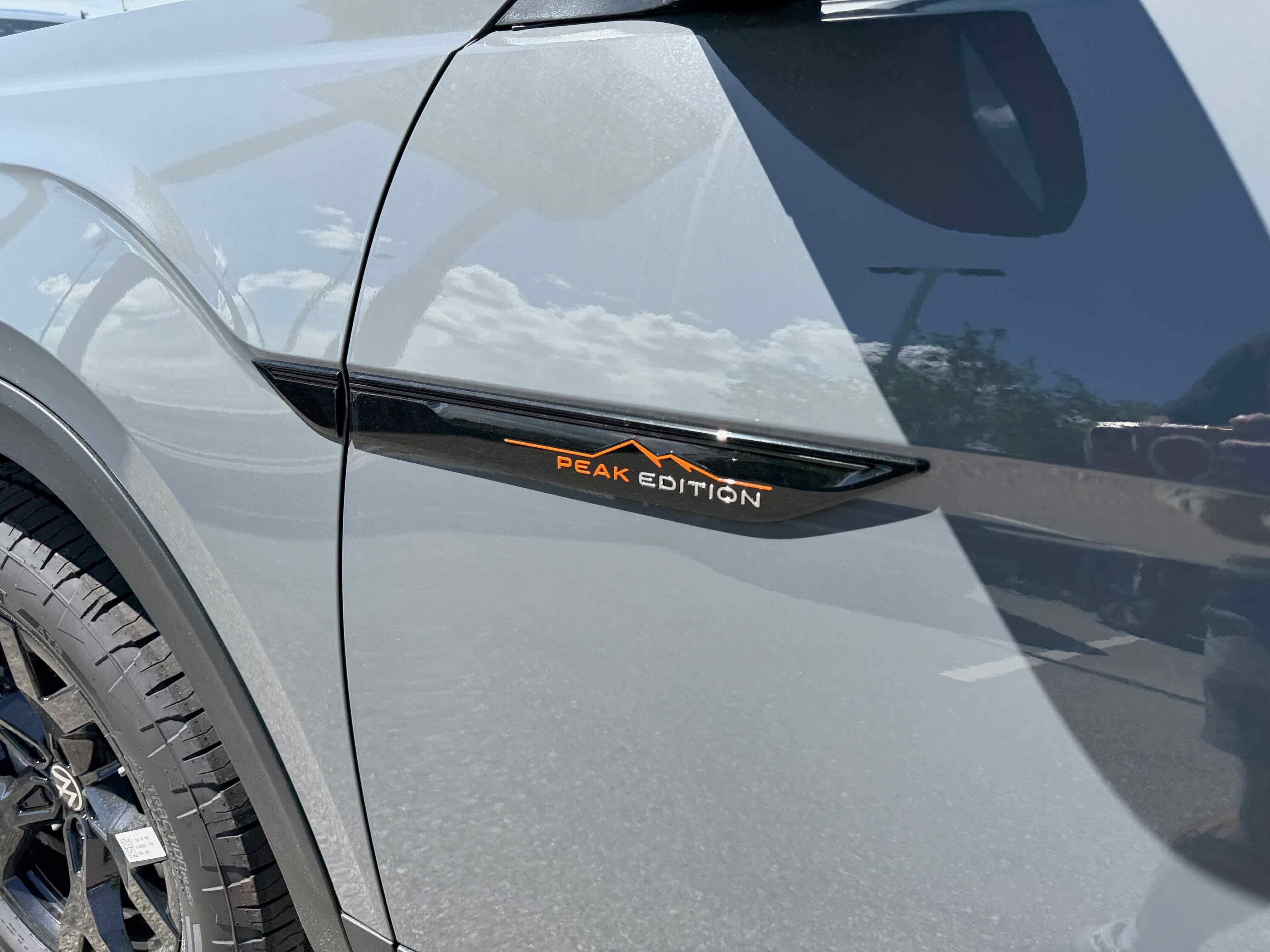 2026 Volkswagen Atlas 2.0T Peak Edition
