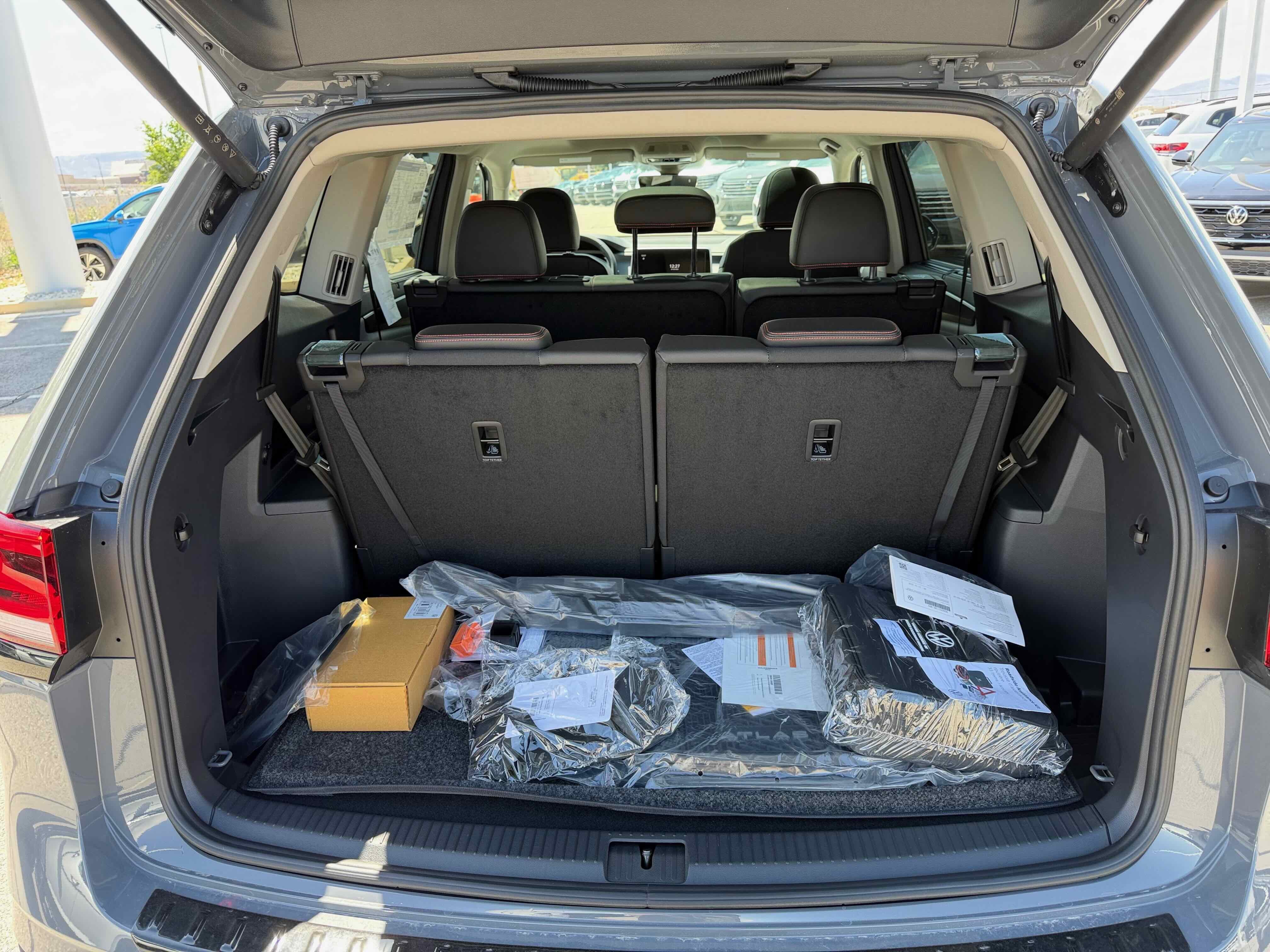 2026 Volkswagen Atlas 2.0T Peak Edition