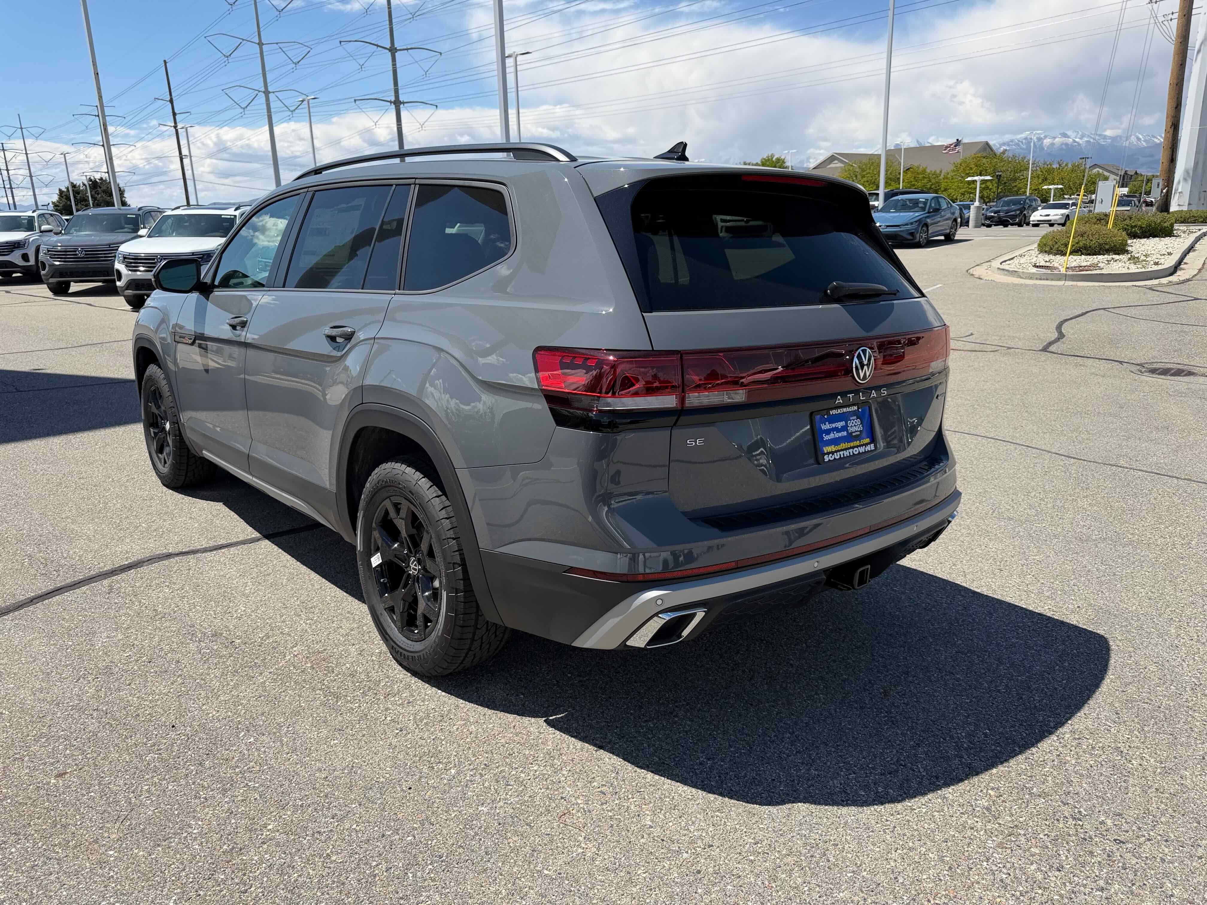2026 Volkswagen Atlas 2.0T Peak Edition
