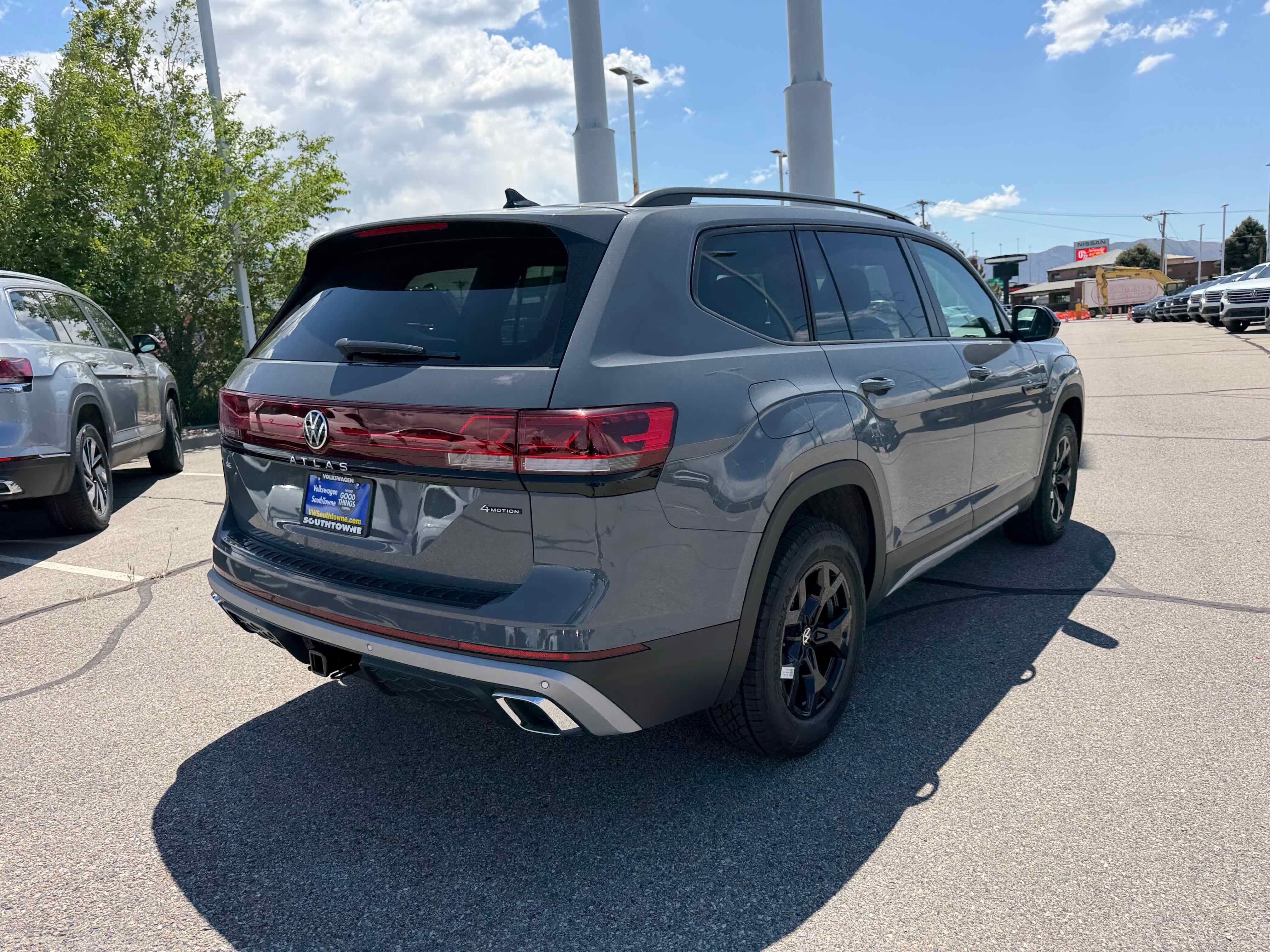 2026 Volkswagen Atlas 2.0T Peak Edition