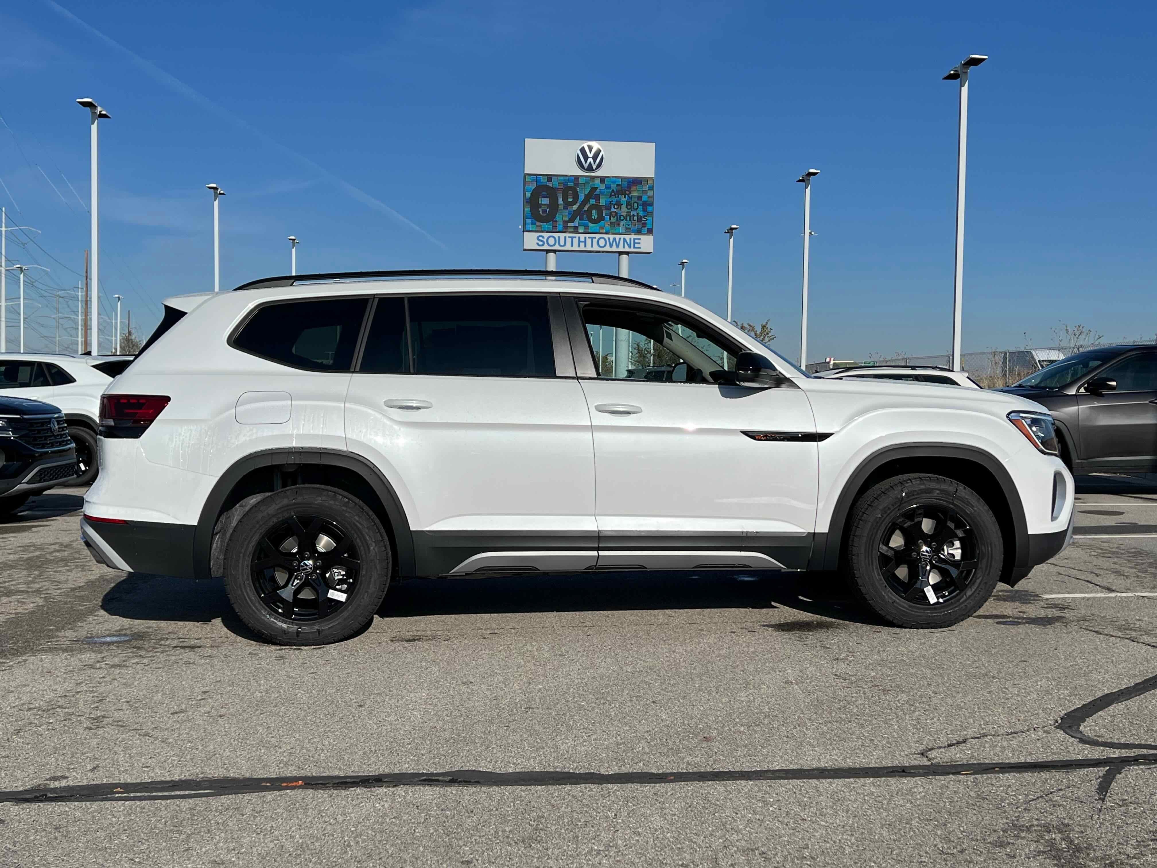 2026 Volkswagen Atlas 2.0T Peak Edition