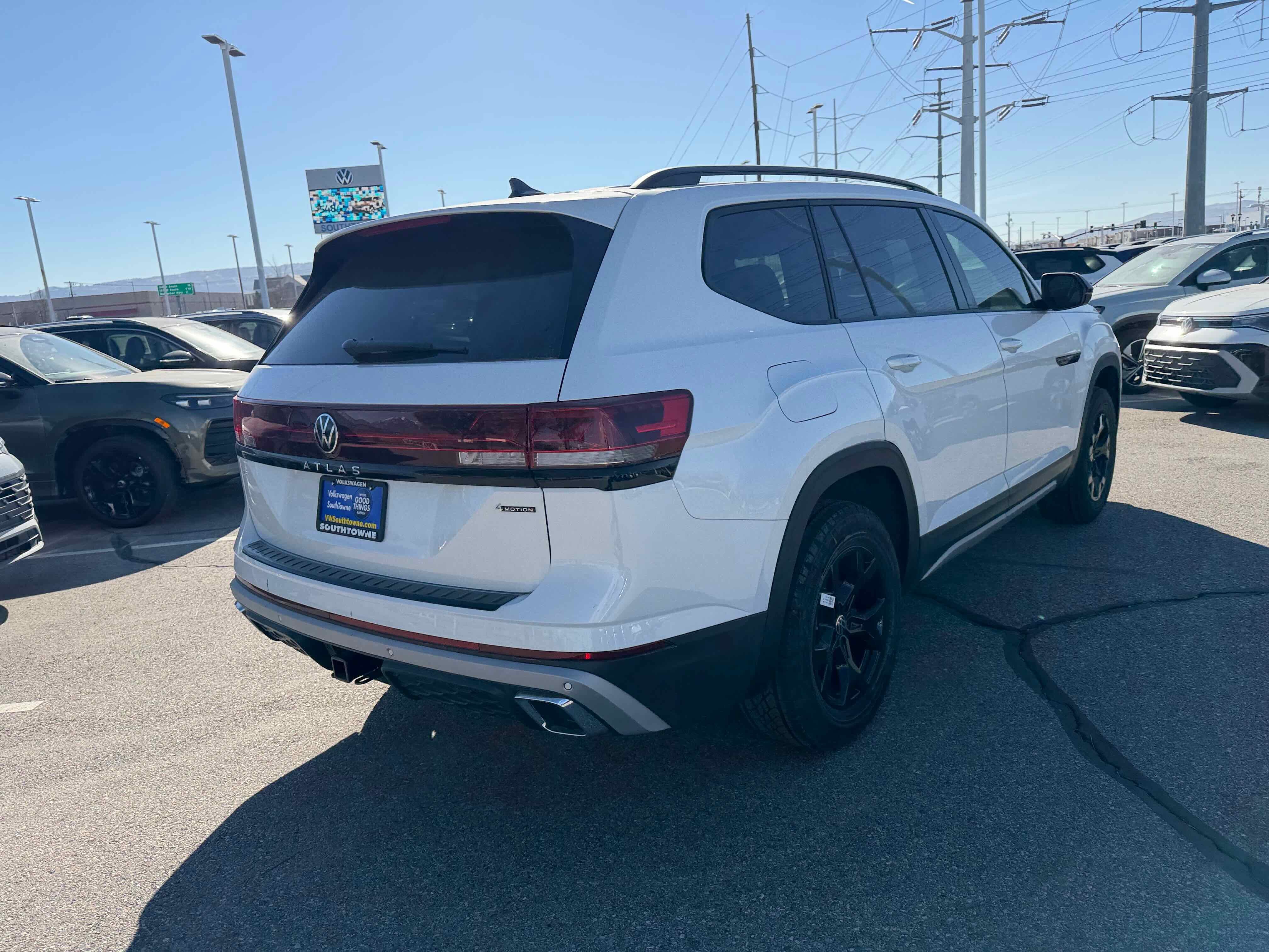 2026 Volkswagen Atlas 2.0T Peak Edition
