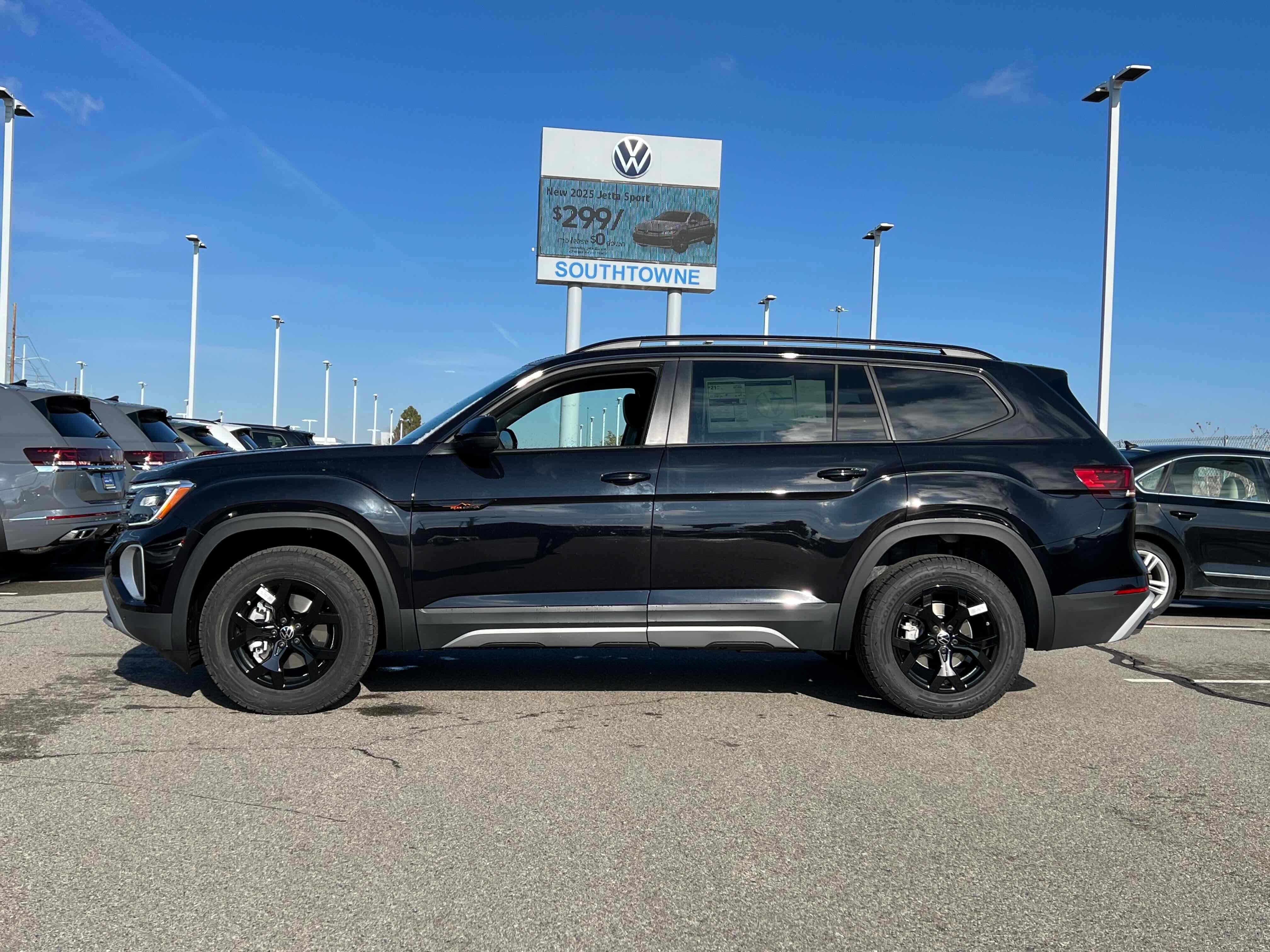 2026 Volkswagen Atlas 2.0T Peak Edition