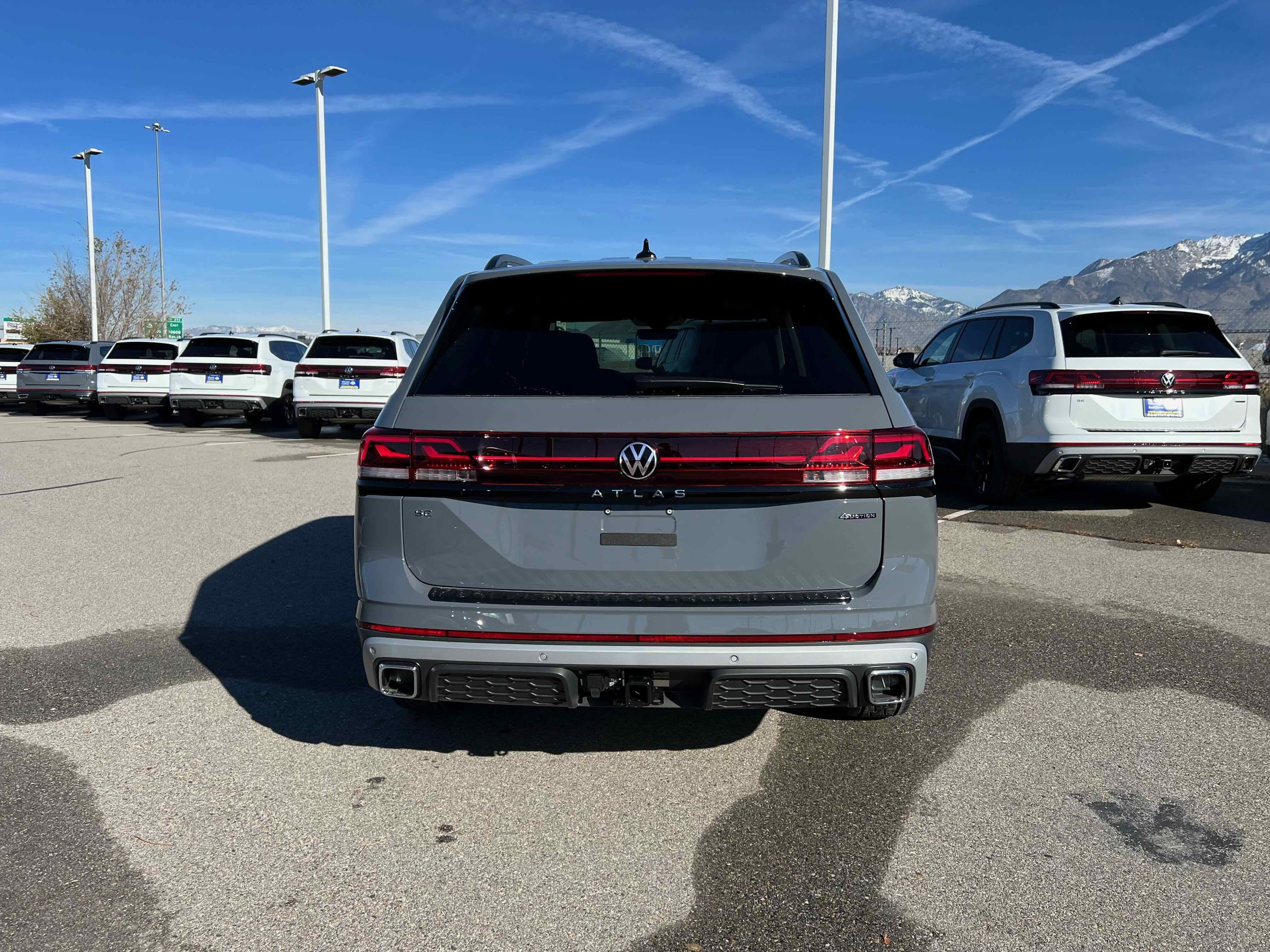 2026 Volkswagen Atlas 2.0T Peak Edition