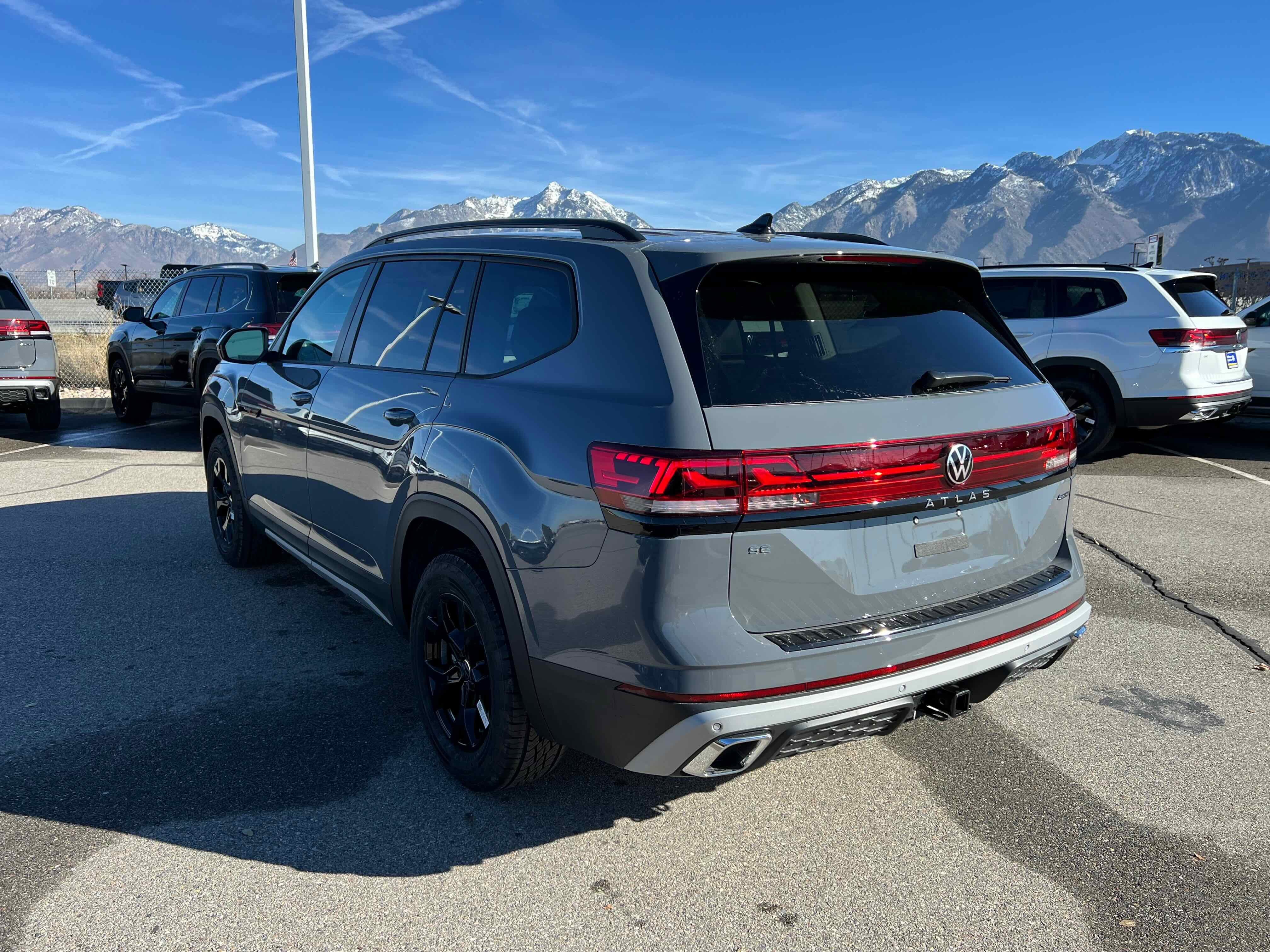 2026 Volkswagen Atlas 2.0T Peak Edition