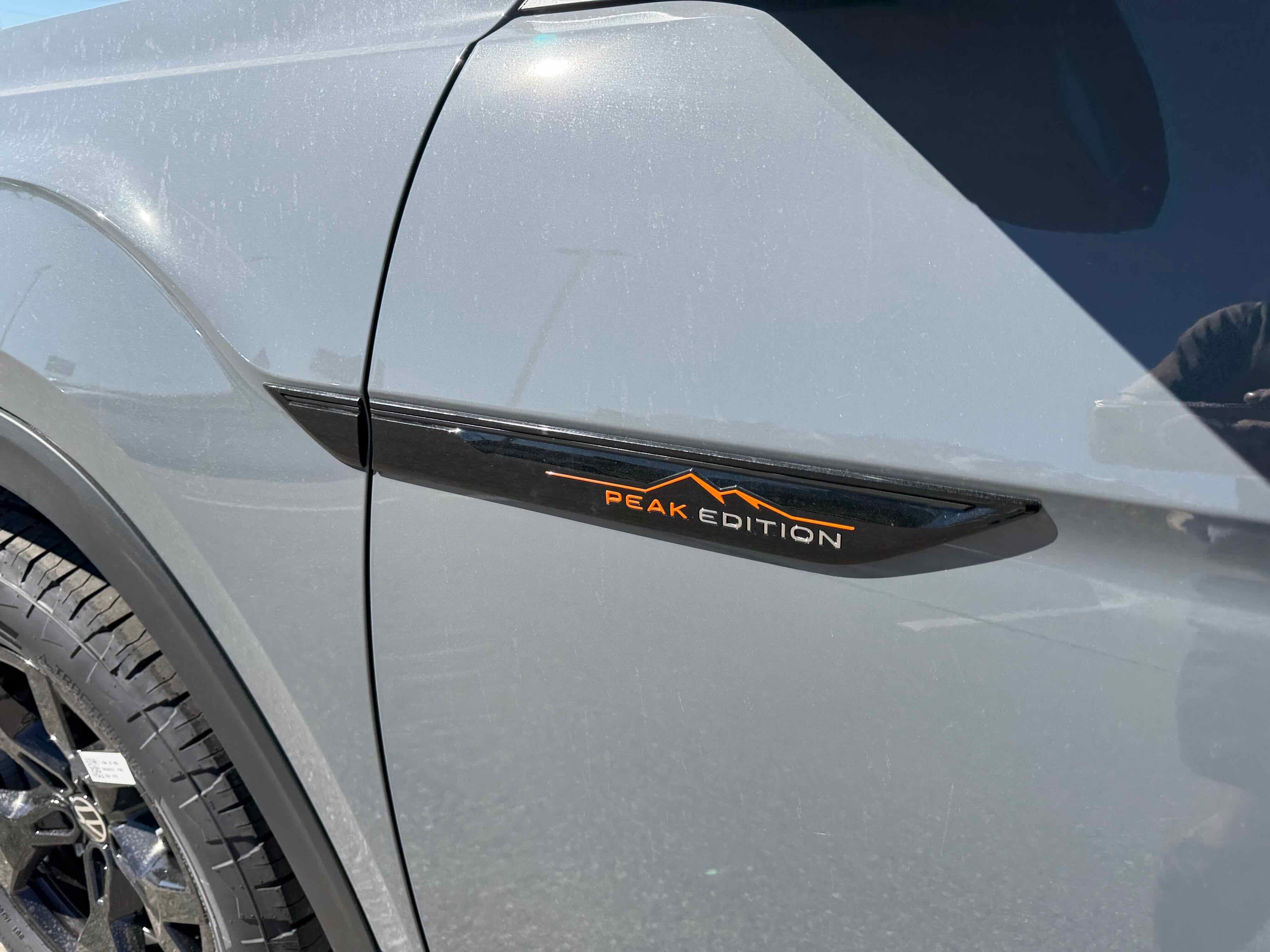 2026 Volkswagen Atlas 2.0T Peak Edition