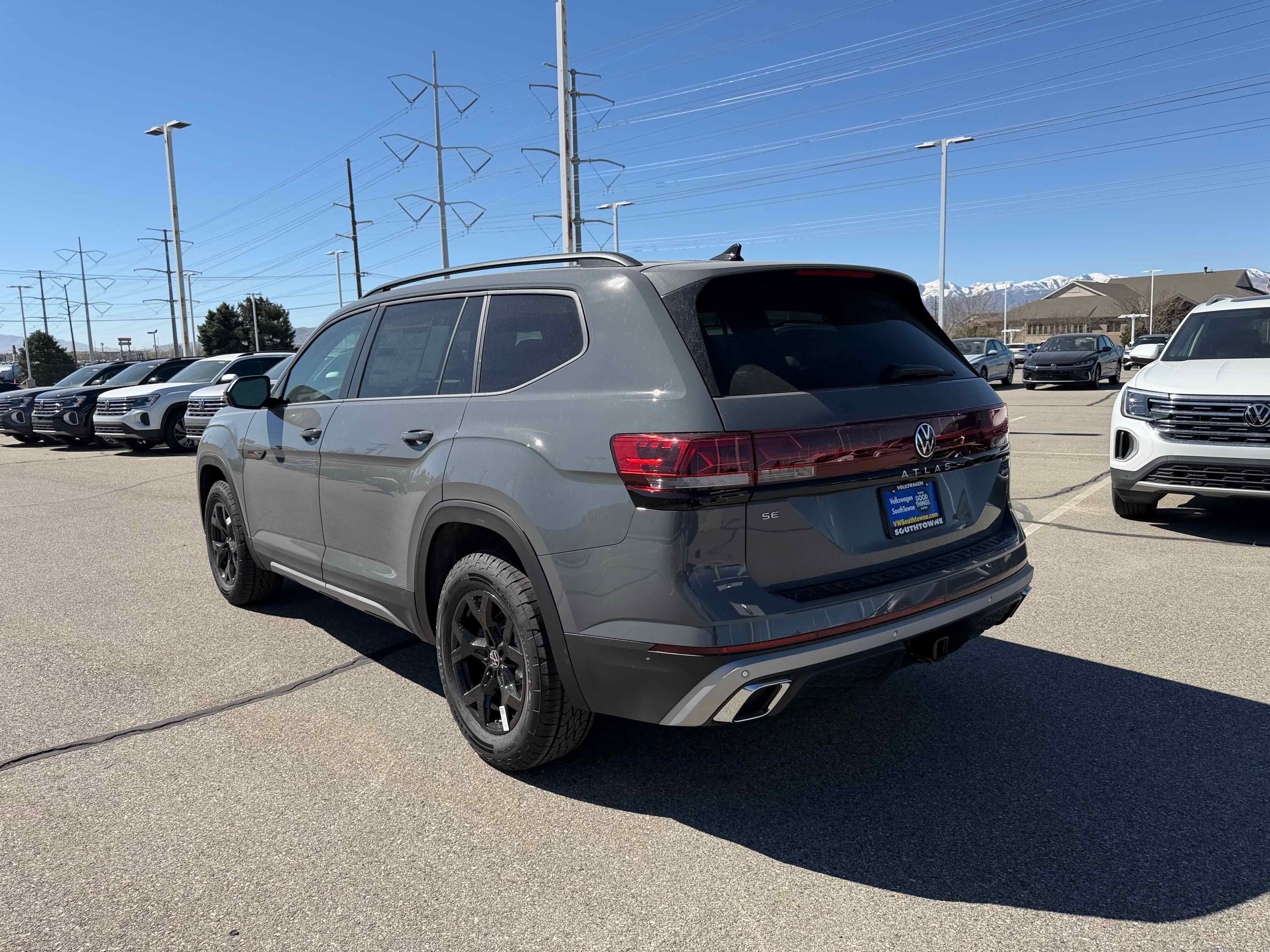 2026 Volkswagen Atlas 2.0T Peak Edition