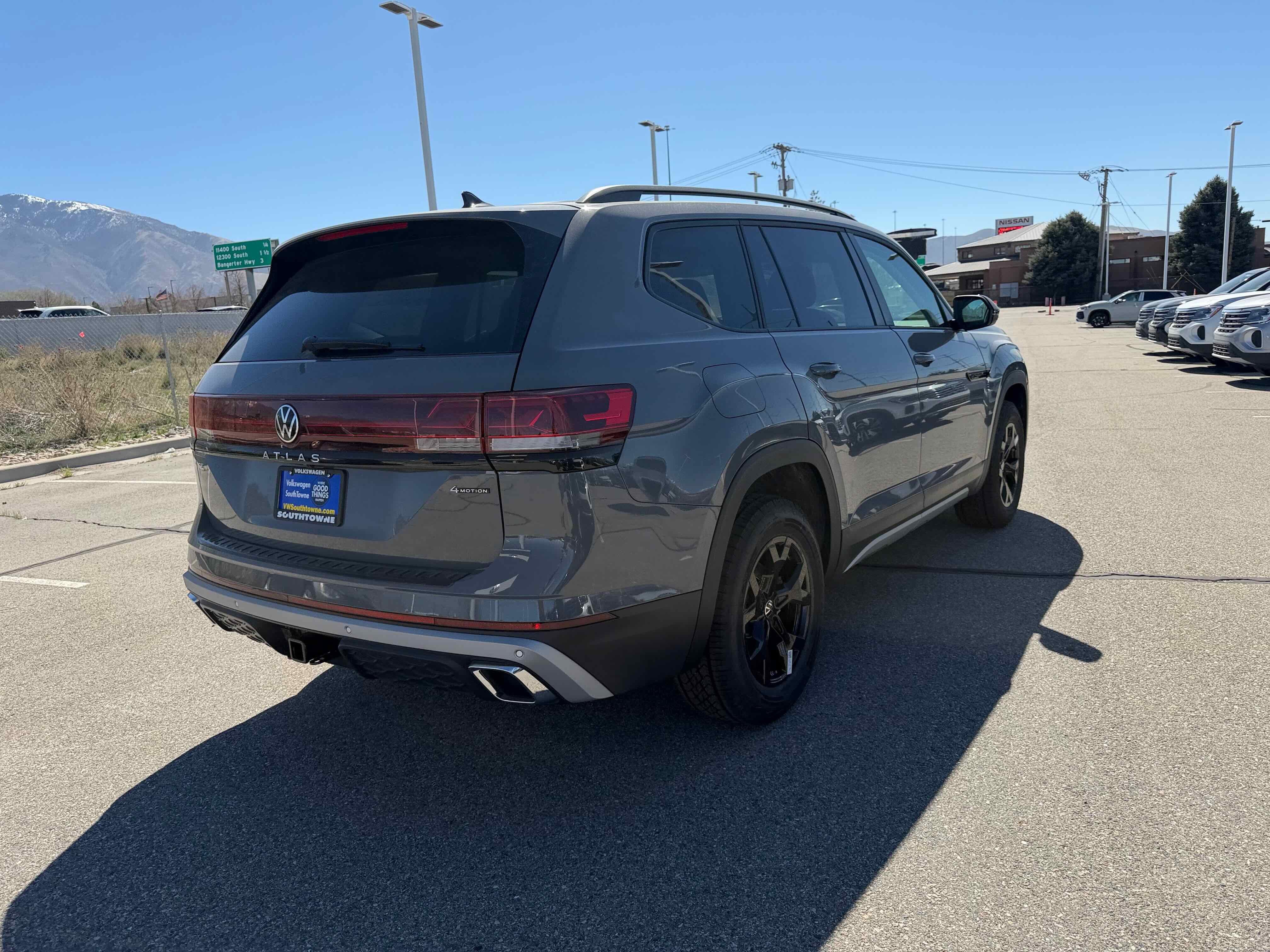 2026 Volkswagen Atlas 2.0T Peak Edition