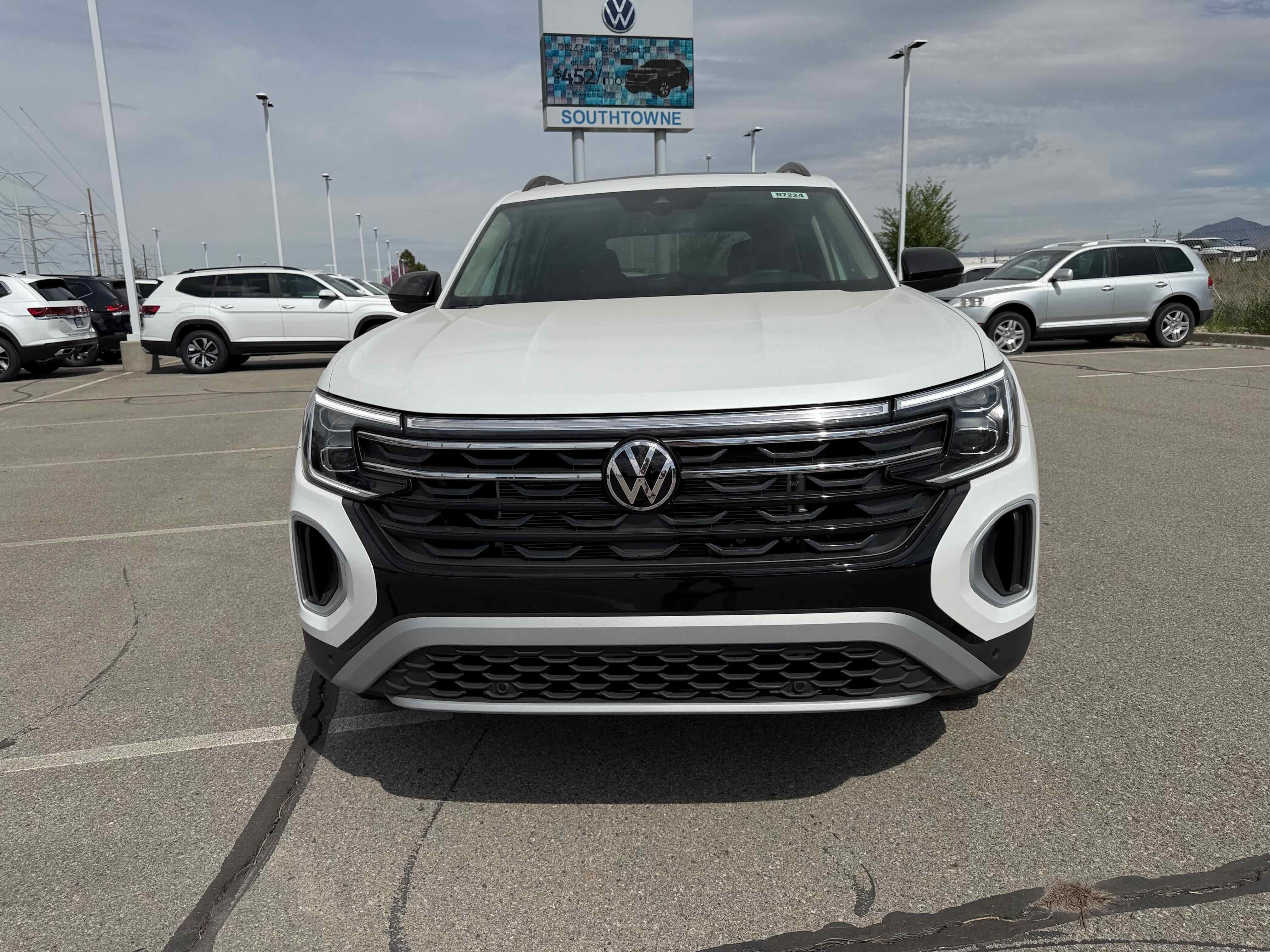 2026 Volkswagen Atlas 2.0T Peak Edition