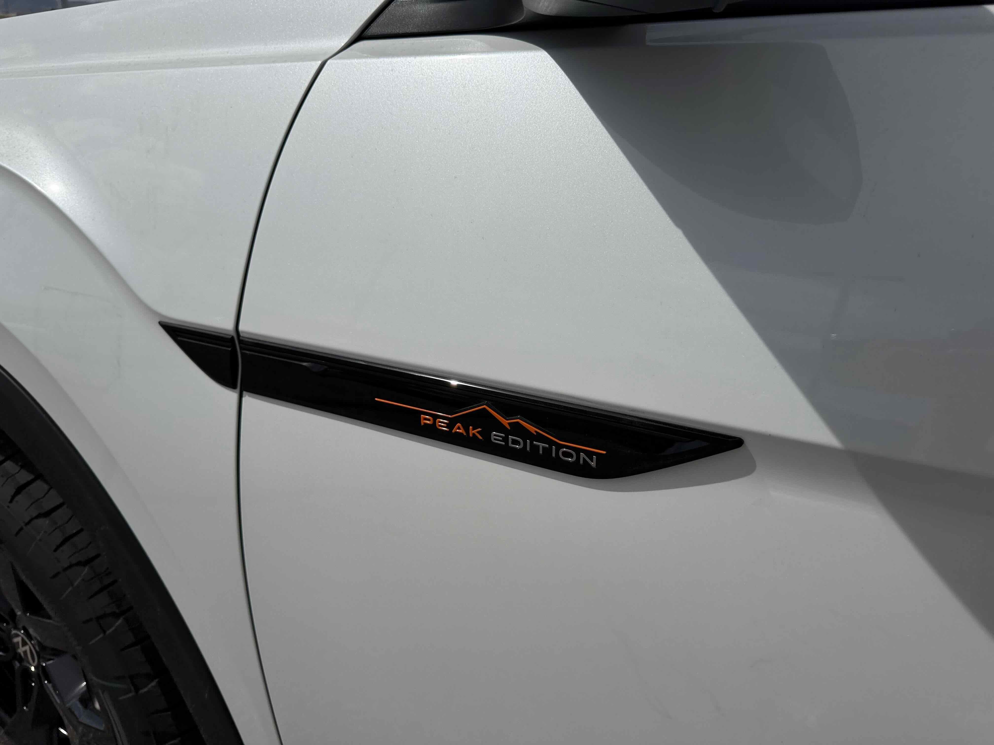2026 Volkswagen Atlas 2.0T Peak Edition