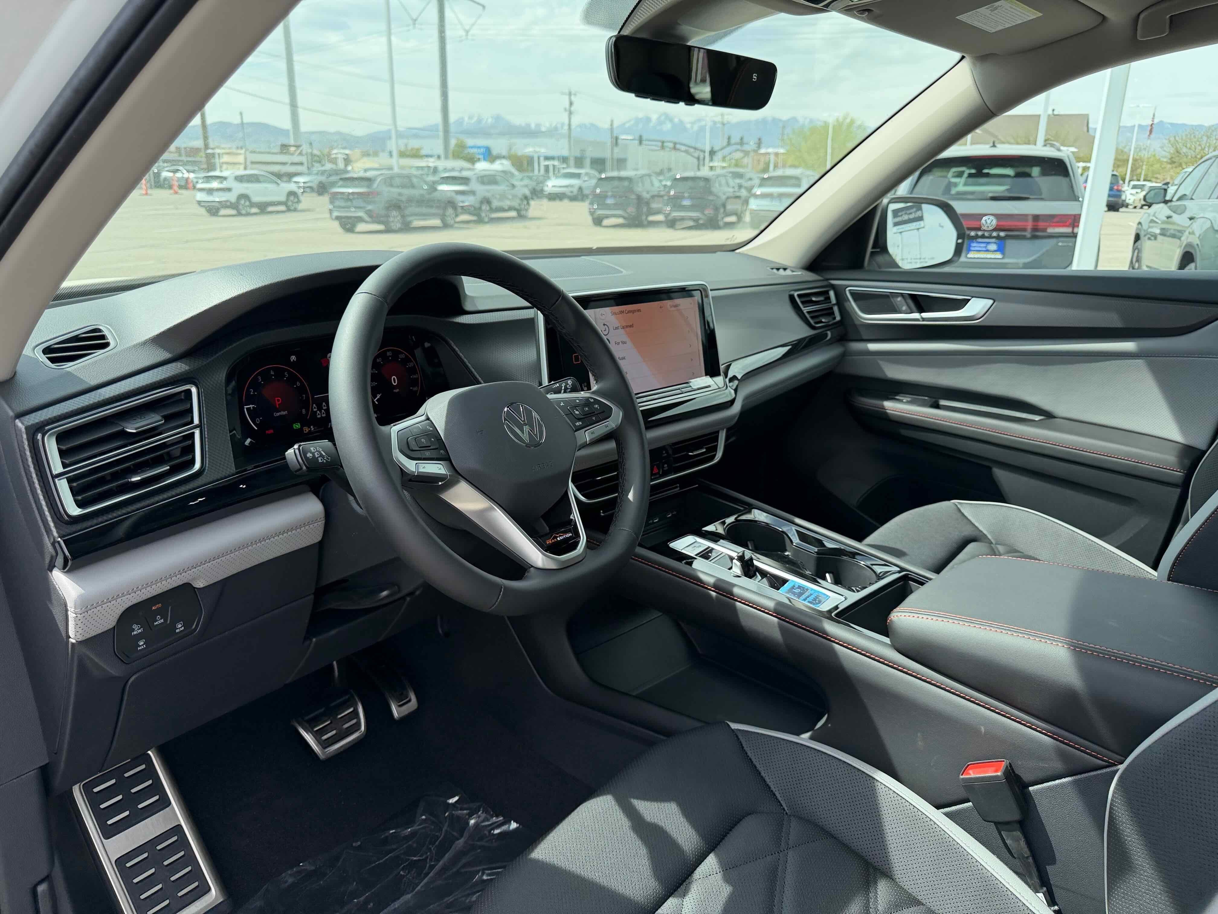 2026 Volkswagen Atlas 2.0T Peak Edition