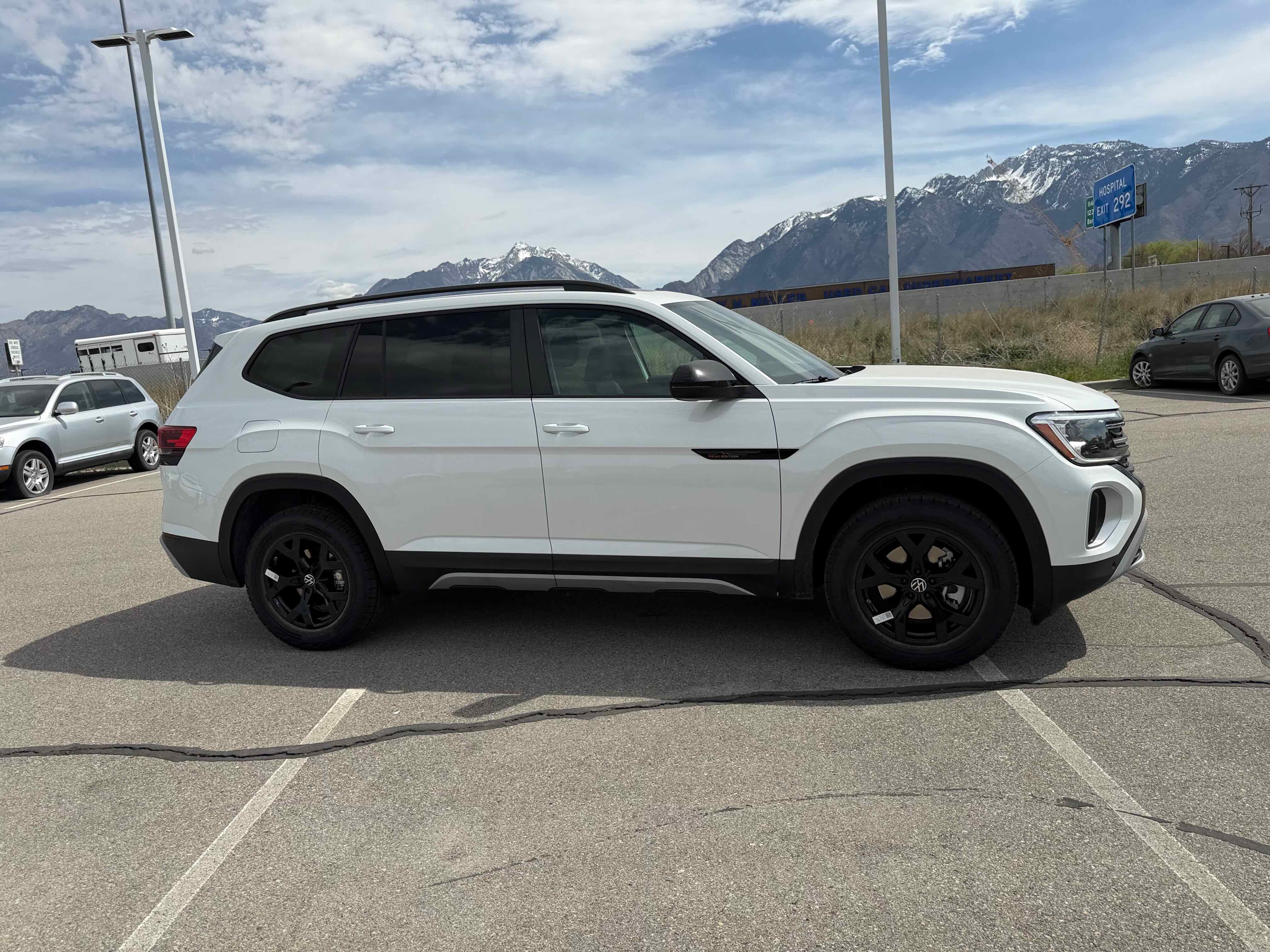 2026 Volkswagen Atlas 2.0T Peak Edition