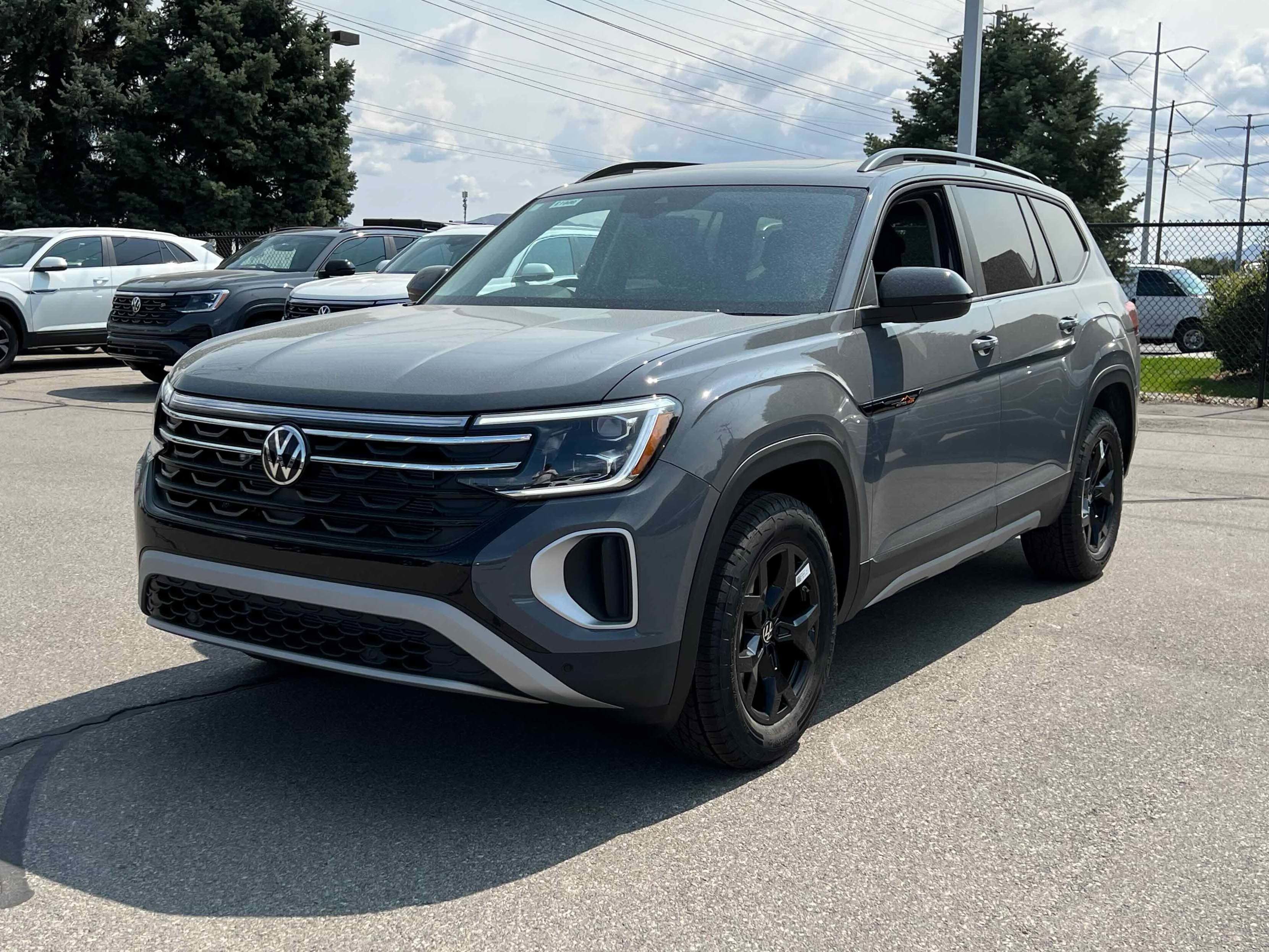 2026 Volkswagen Atlas 2.0T Peak Edition