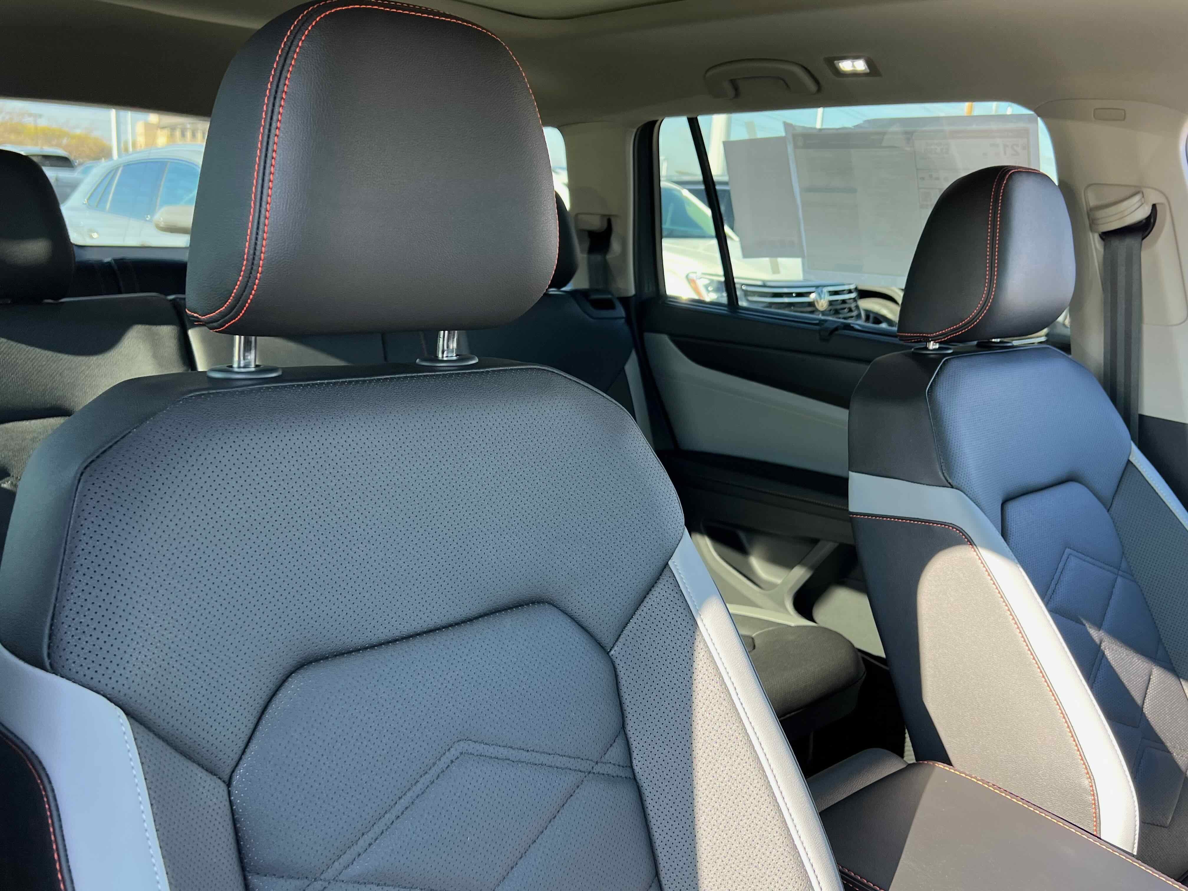 2026 Volkswagen Atlas 2.0T Peak Edition