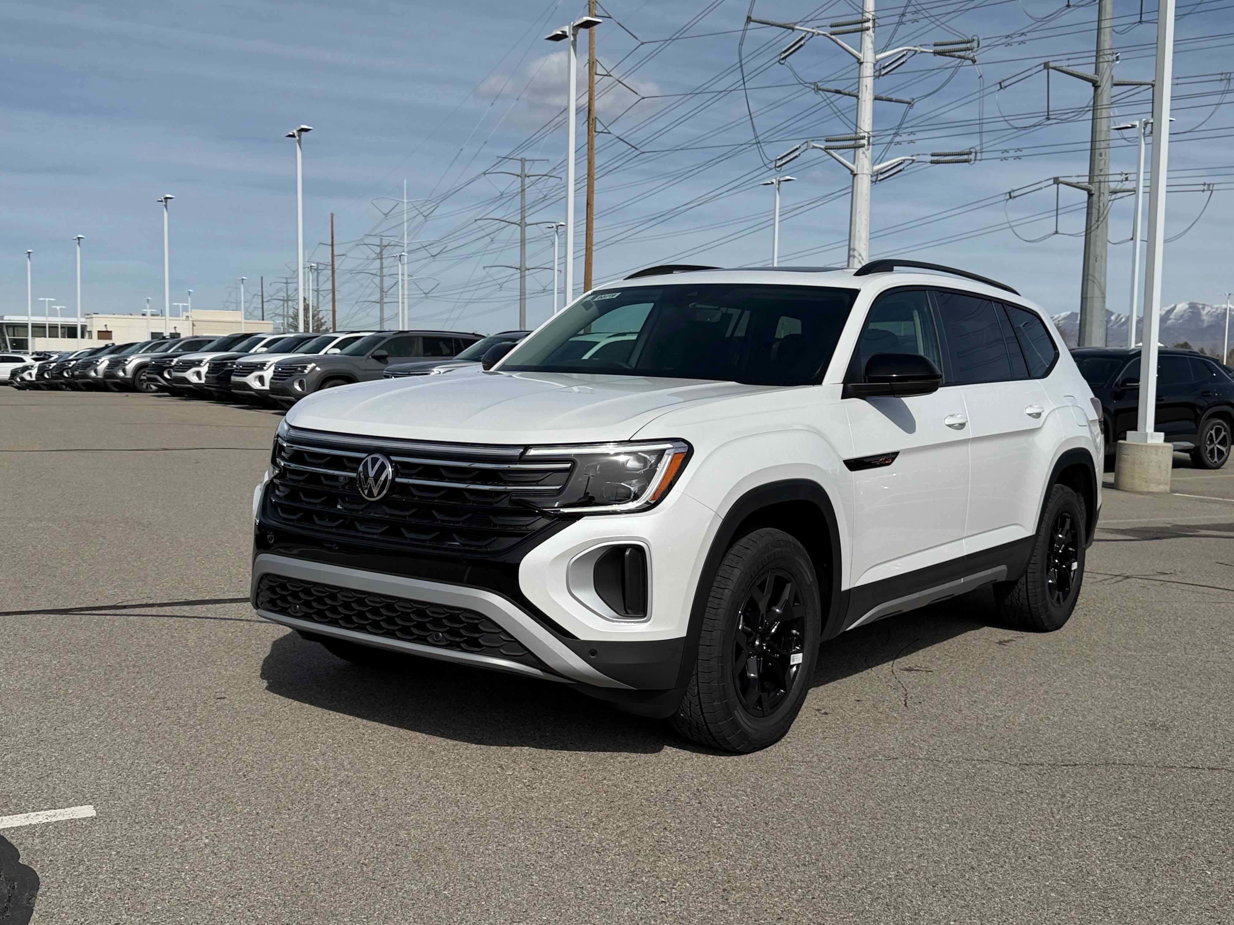 2026 Volkswagen Atlas 2.0T Peak Edition