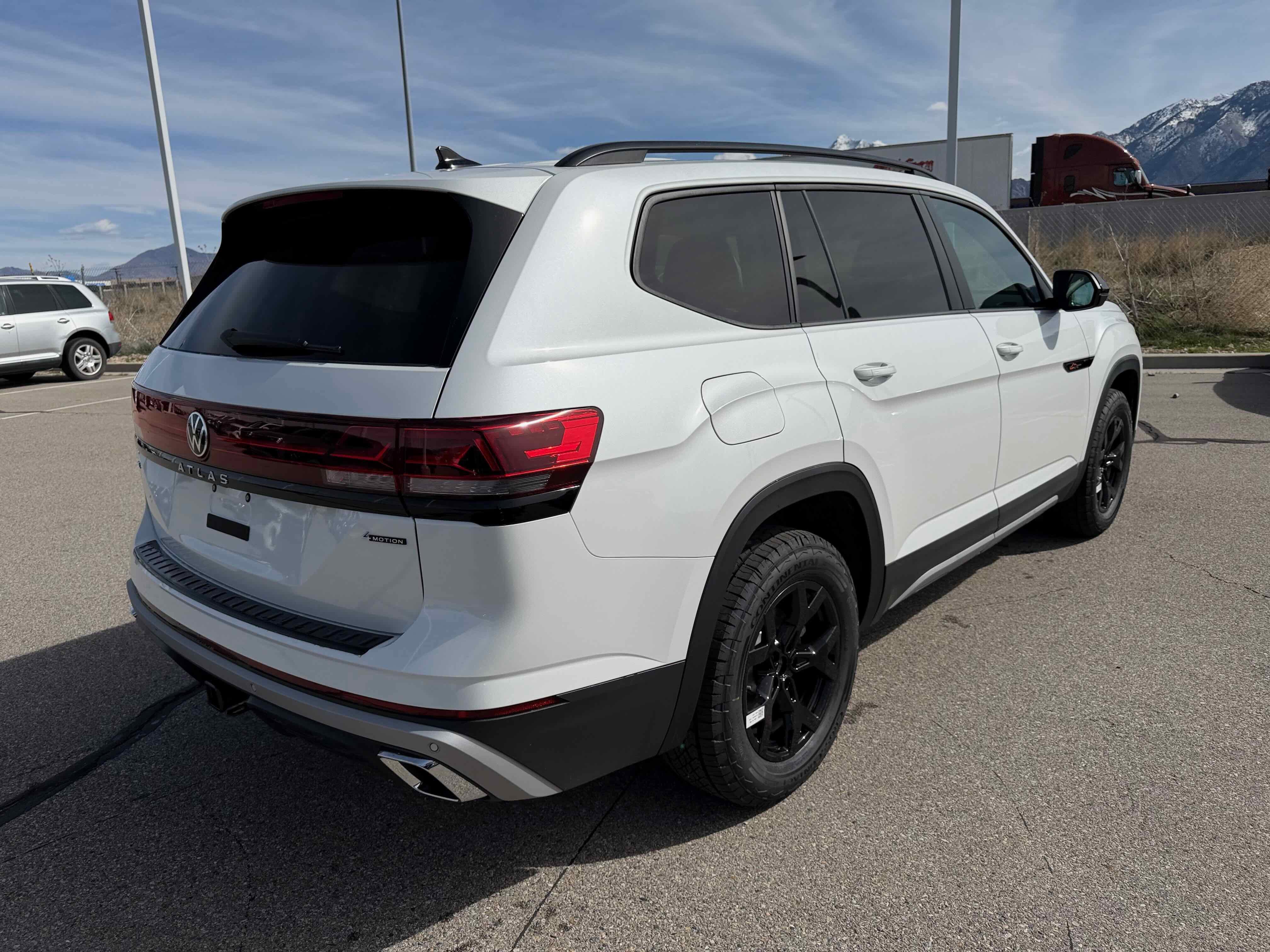 2026 Volkswagen Atlas 2.0T Peak Edition