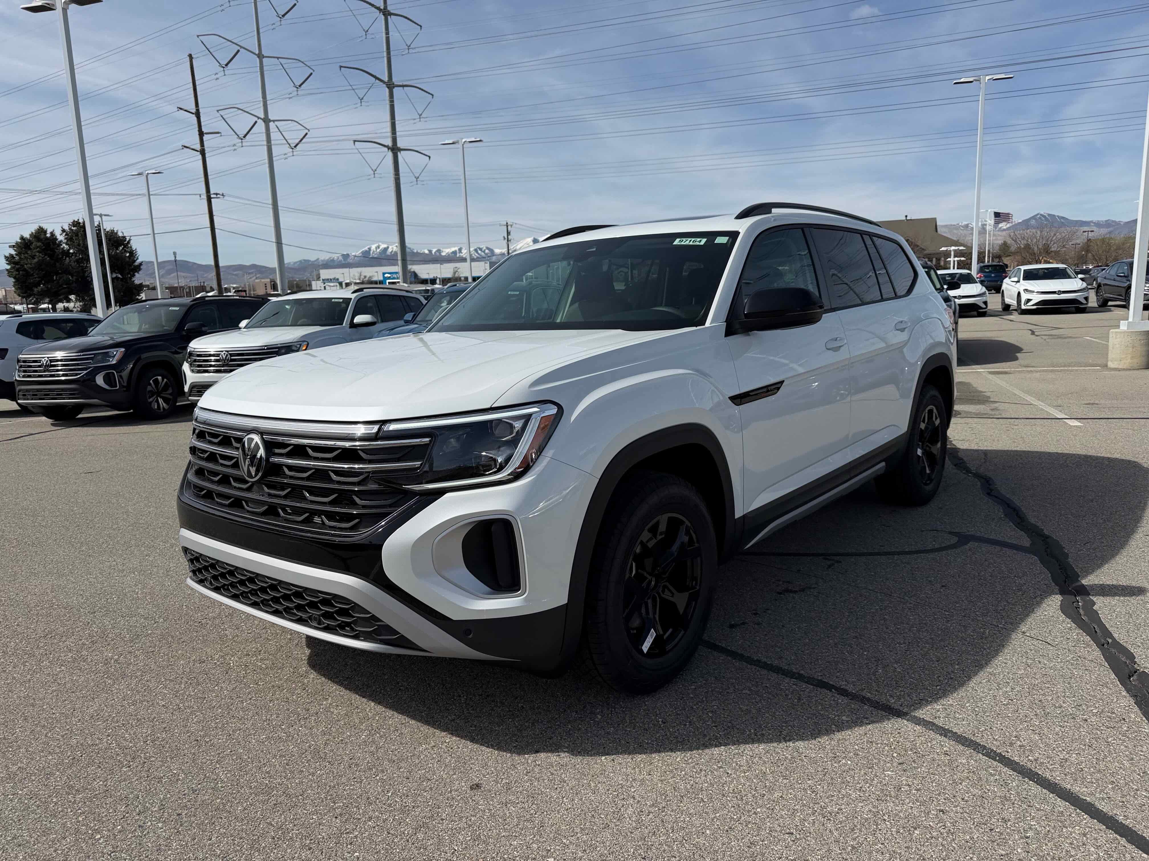 2026 Volkswagen Atlas 2.0T Peak Edition