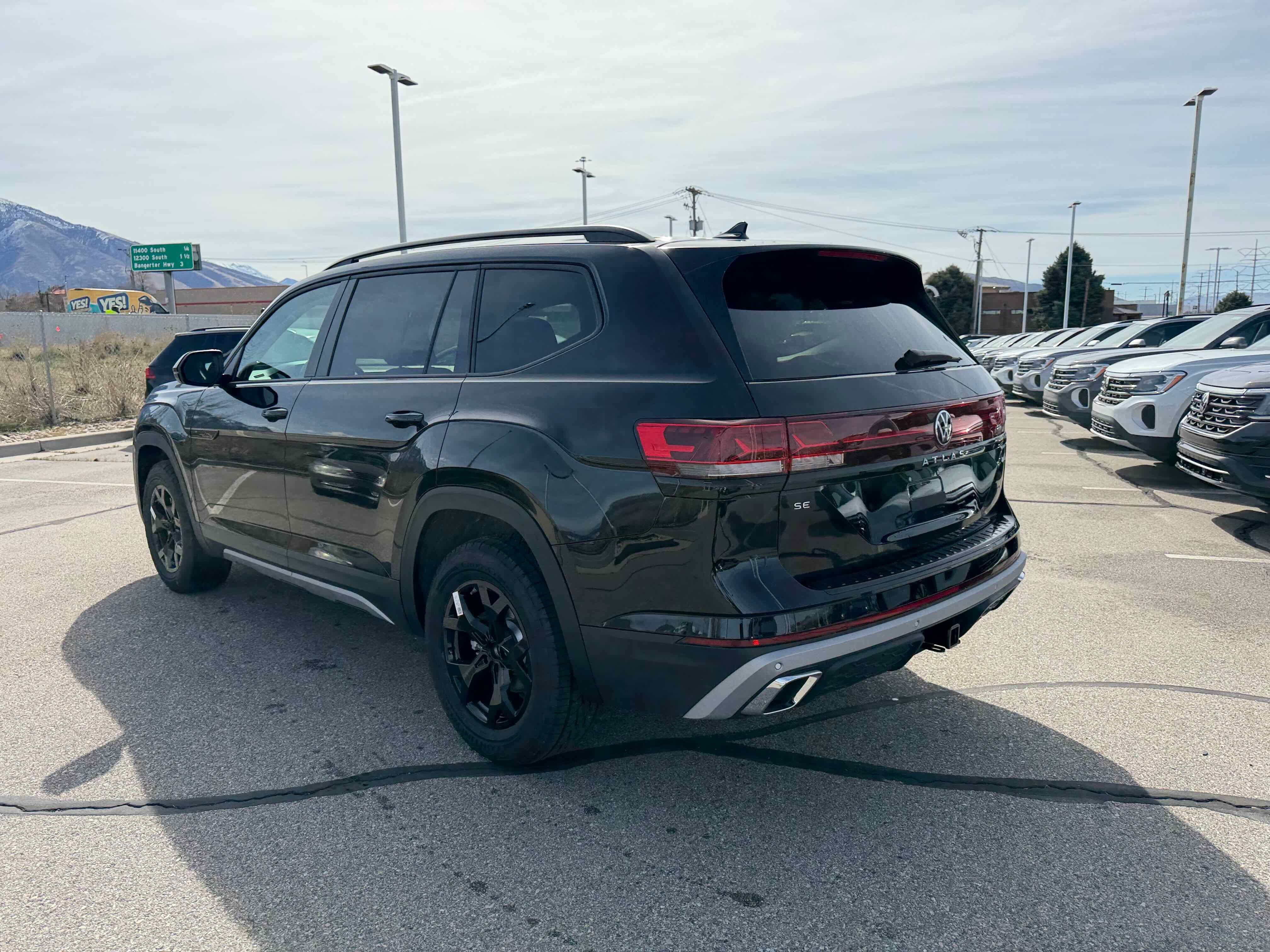 2026 Volkswagen Atlas 2.0T Peak Edition