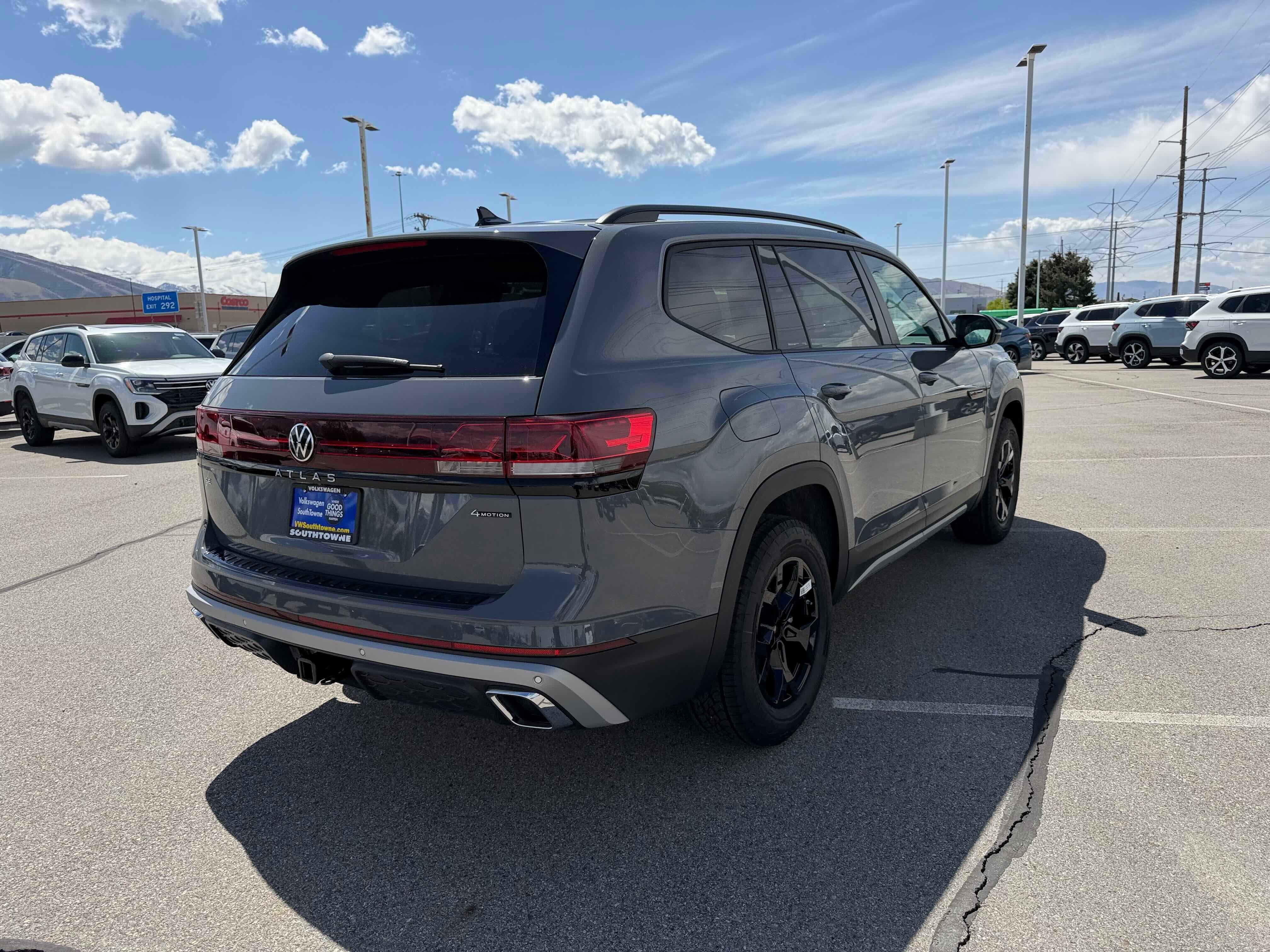 2026 Volkswagen Atlas 2.0T Peak Edition