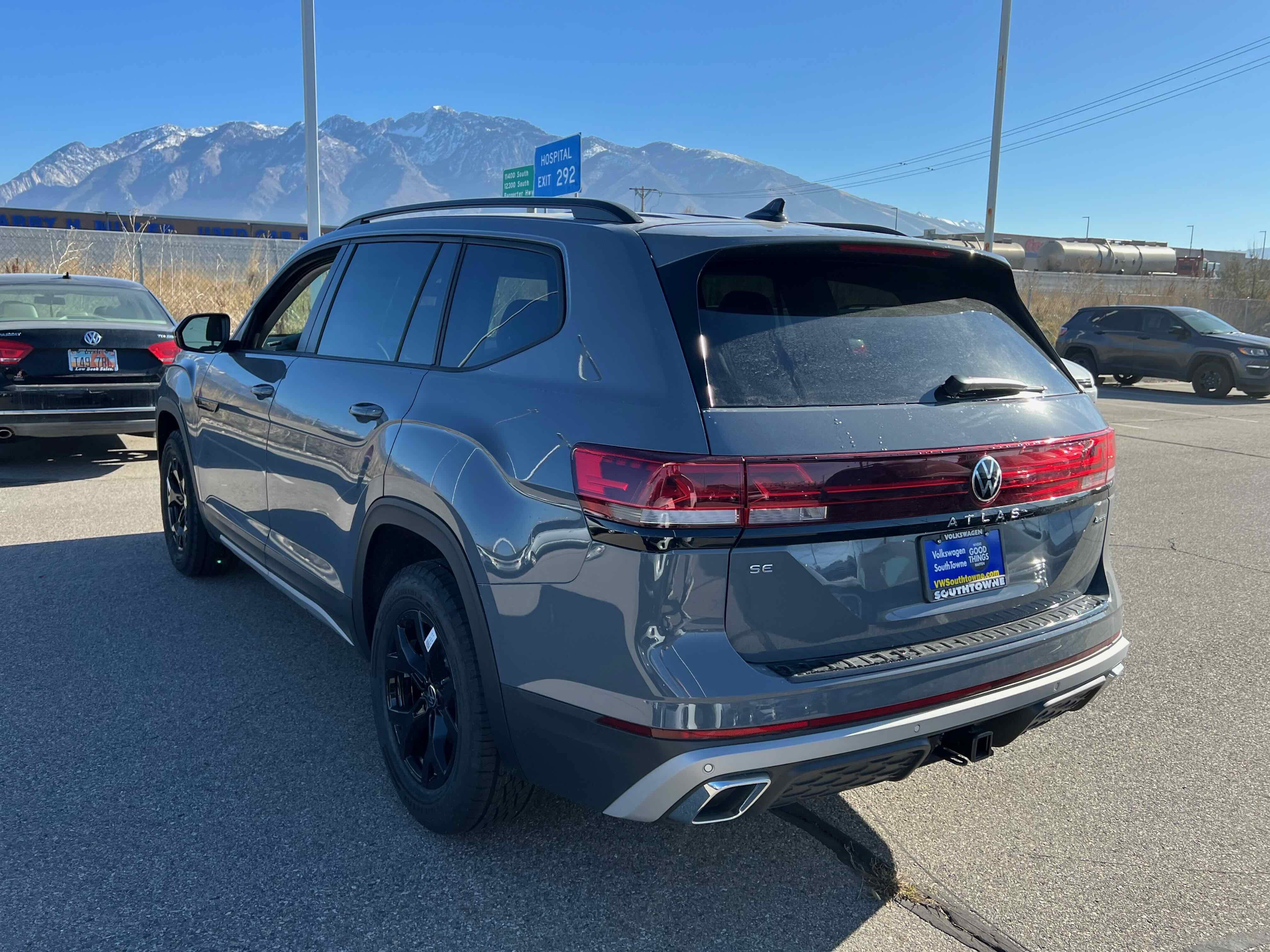 2026 Volkswagen Atlas 2.0T Peak Edition