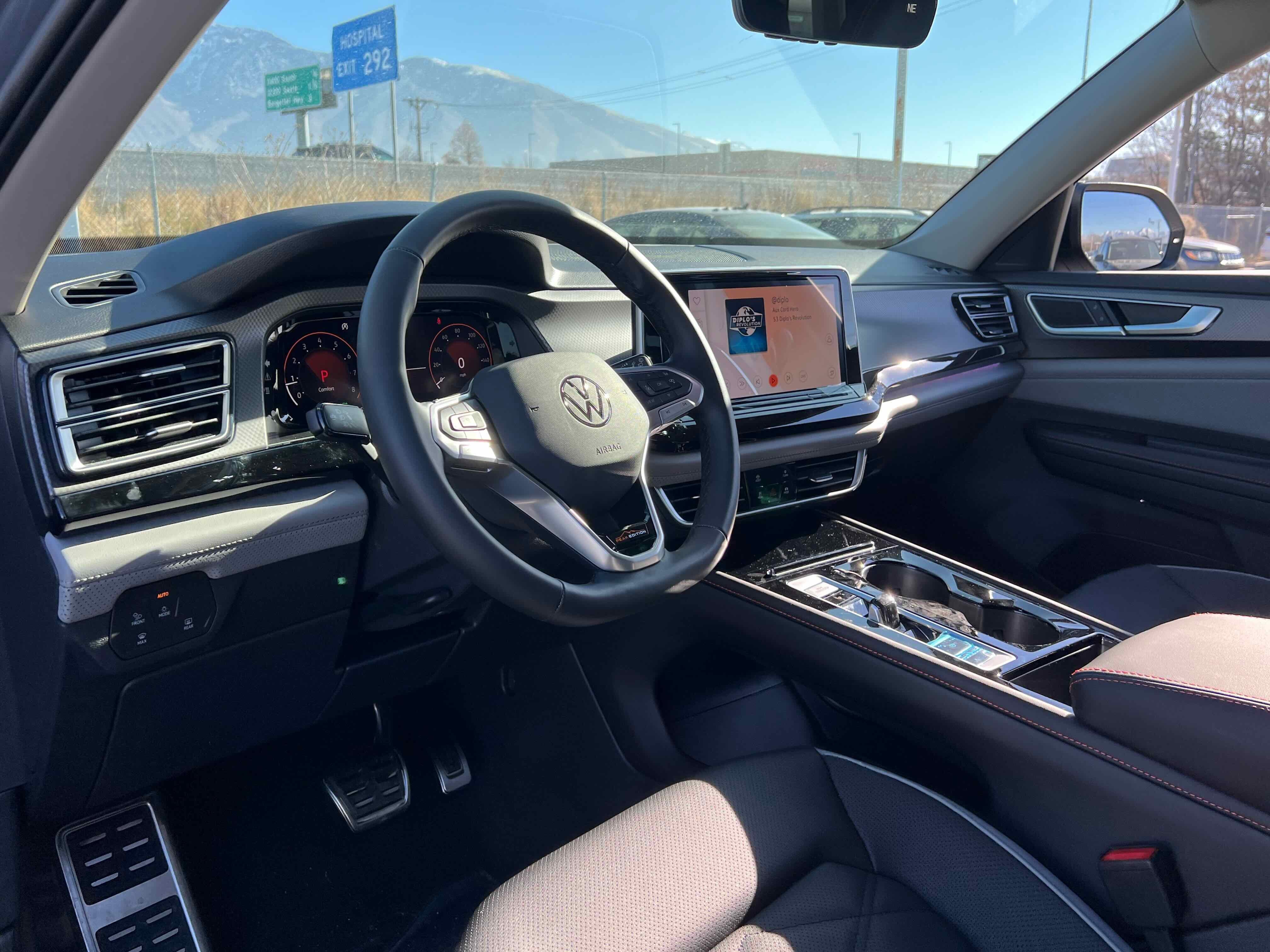 2026 Volkswagen Atlas 2.0T Peak Edition