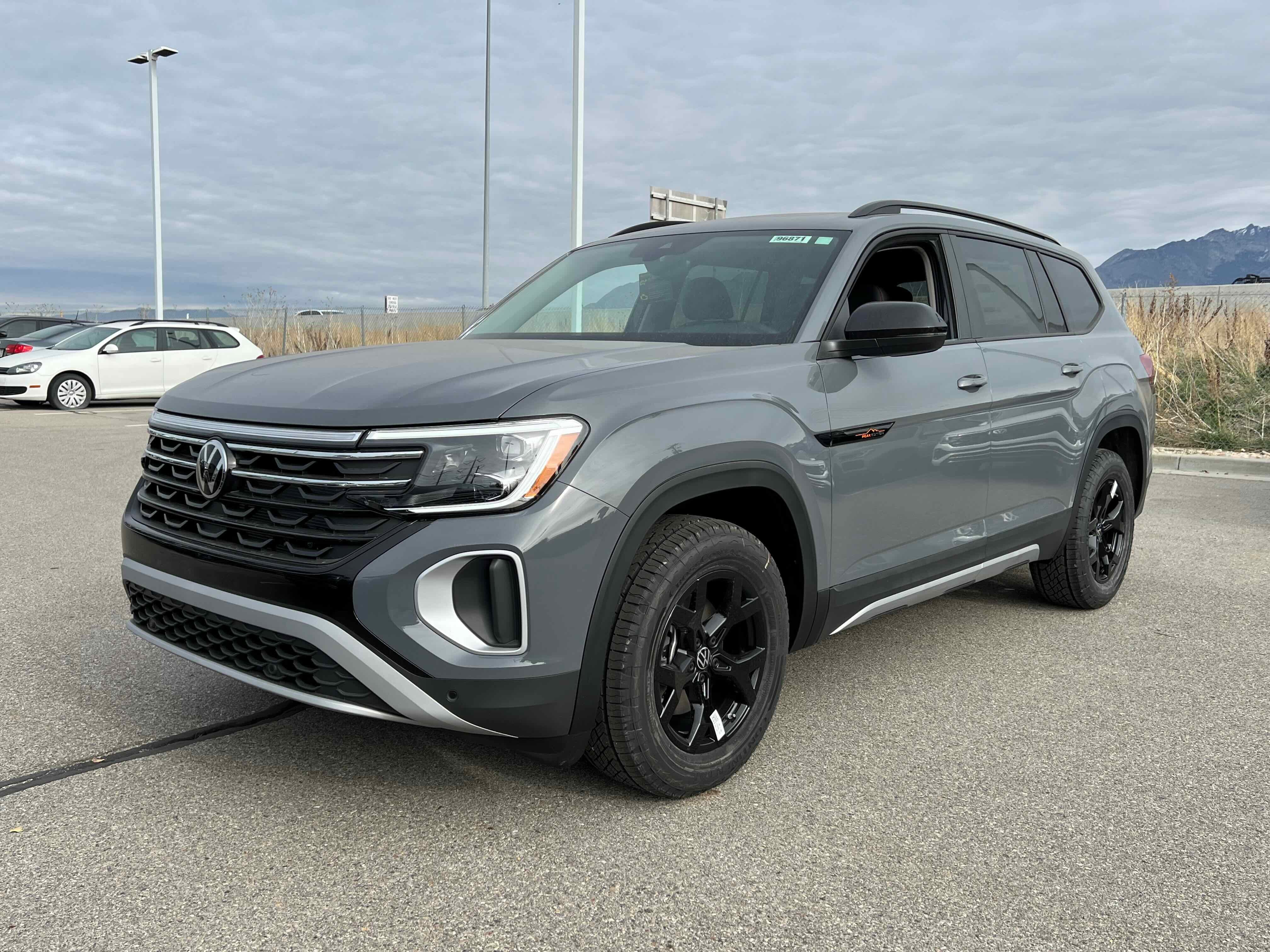 2026 Volkswagen Atlas 2.0T Peak Edition