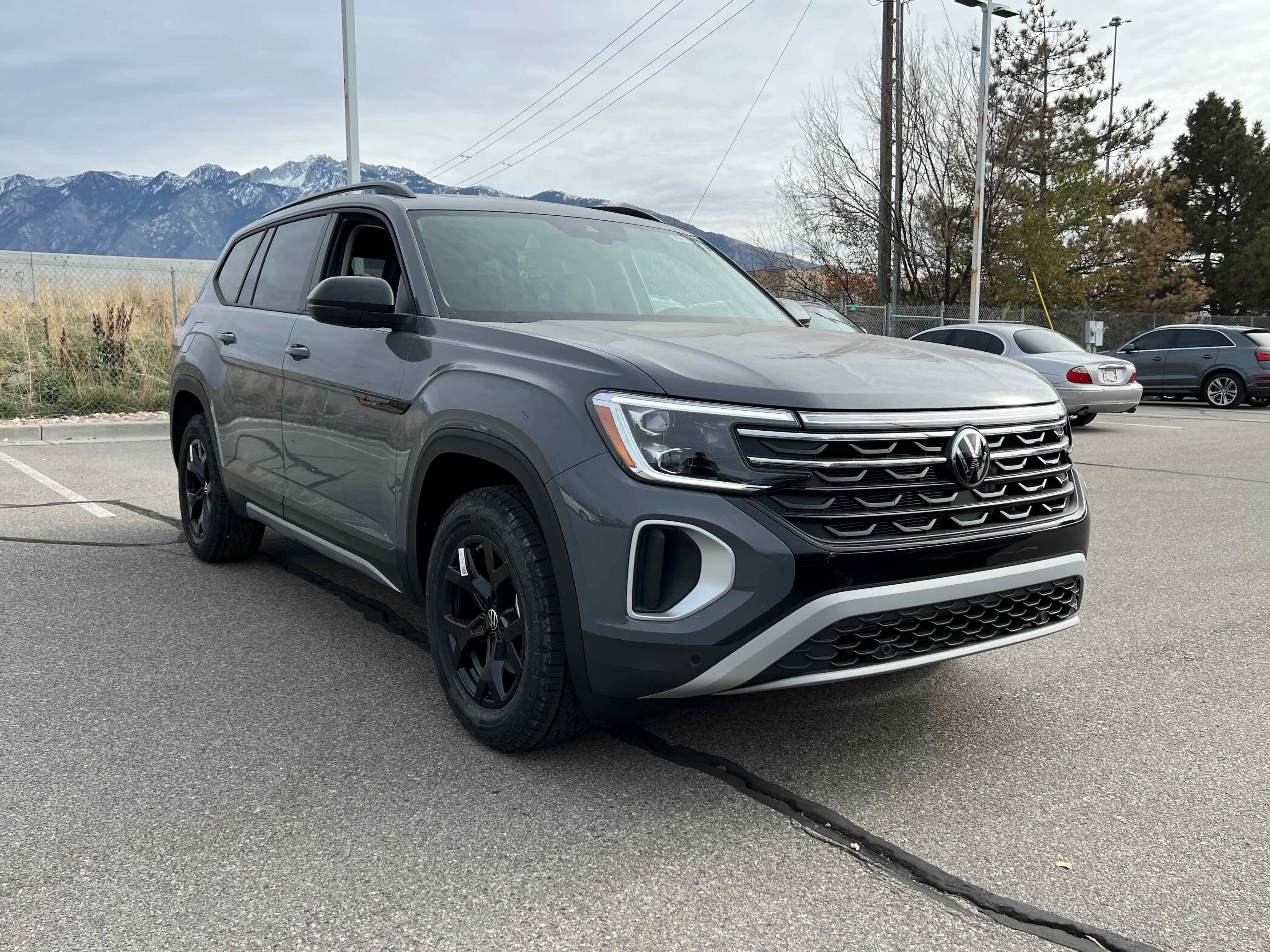 2026 Volkswagen Atlas 2.0T Peak Edition