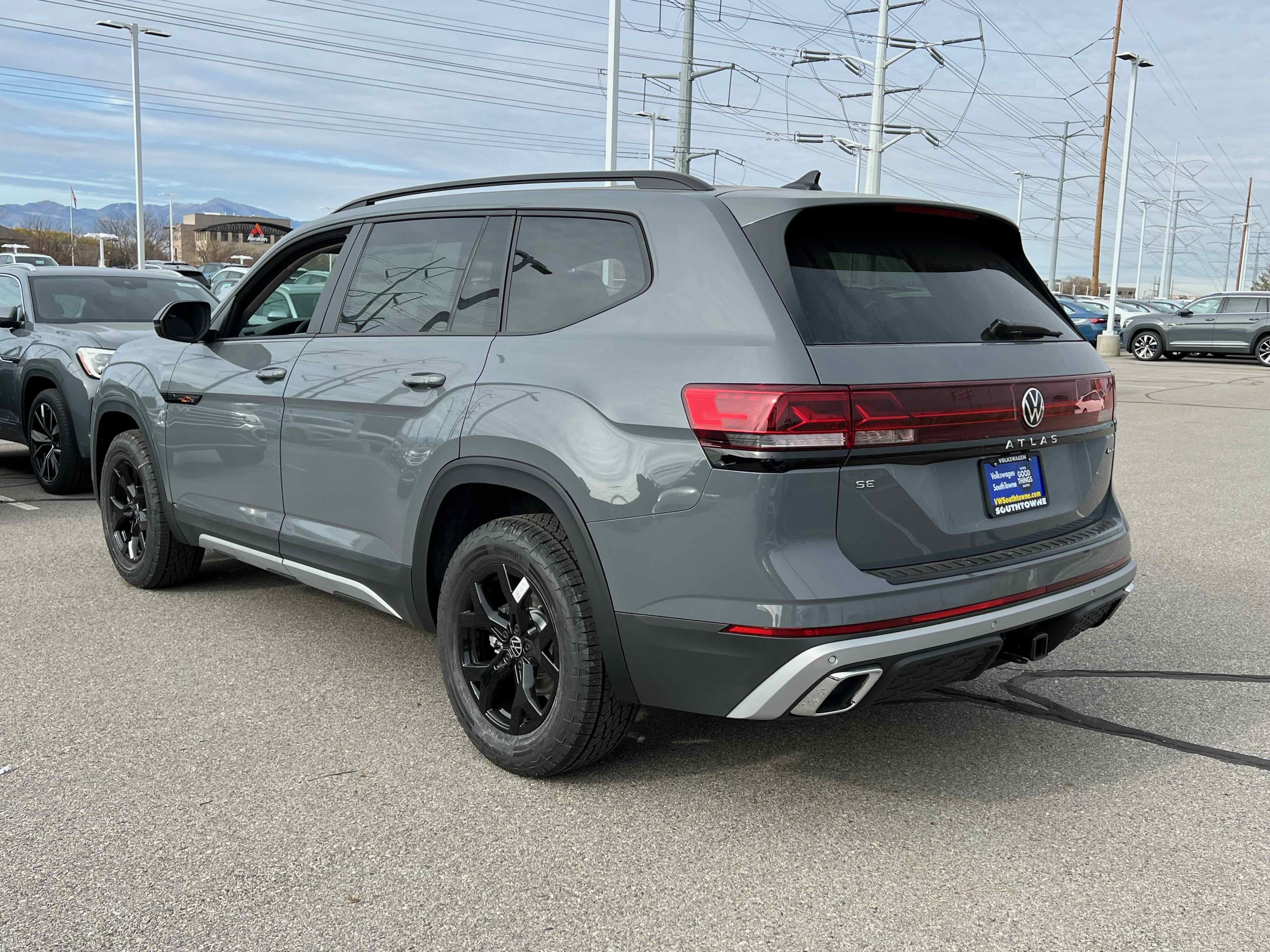 2026 Volkswagen Atlas 2.0T Peak Edition