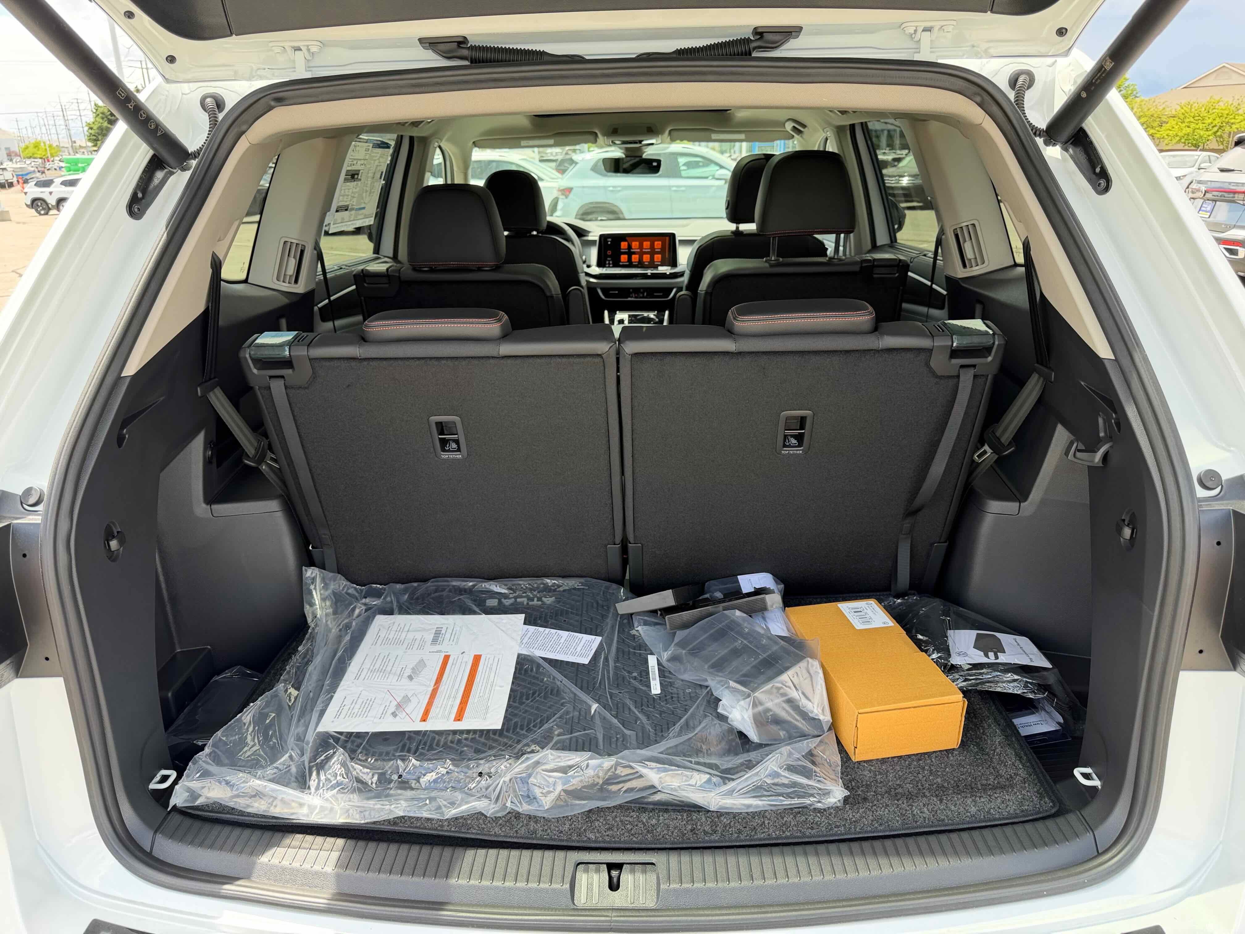 2026 Volkswagen Atlas 2.0T Peak Edition