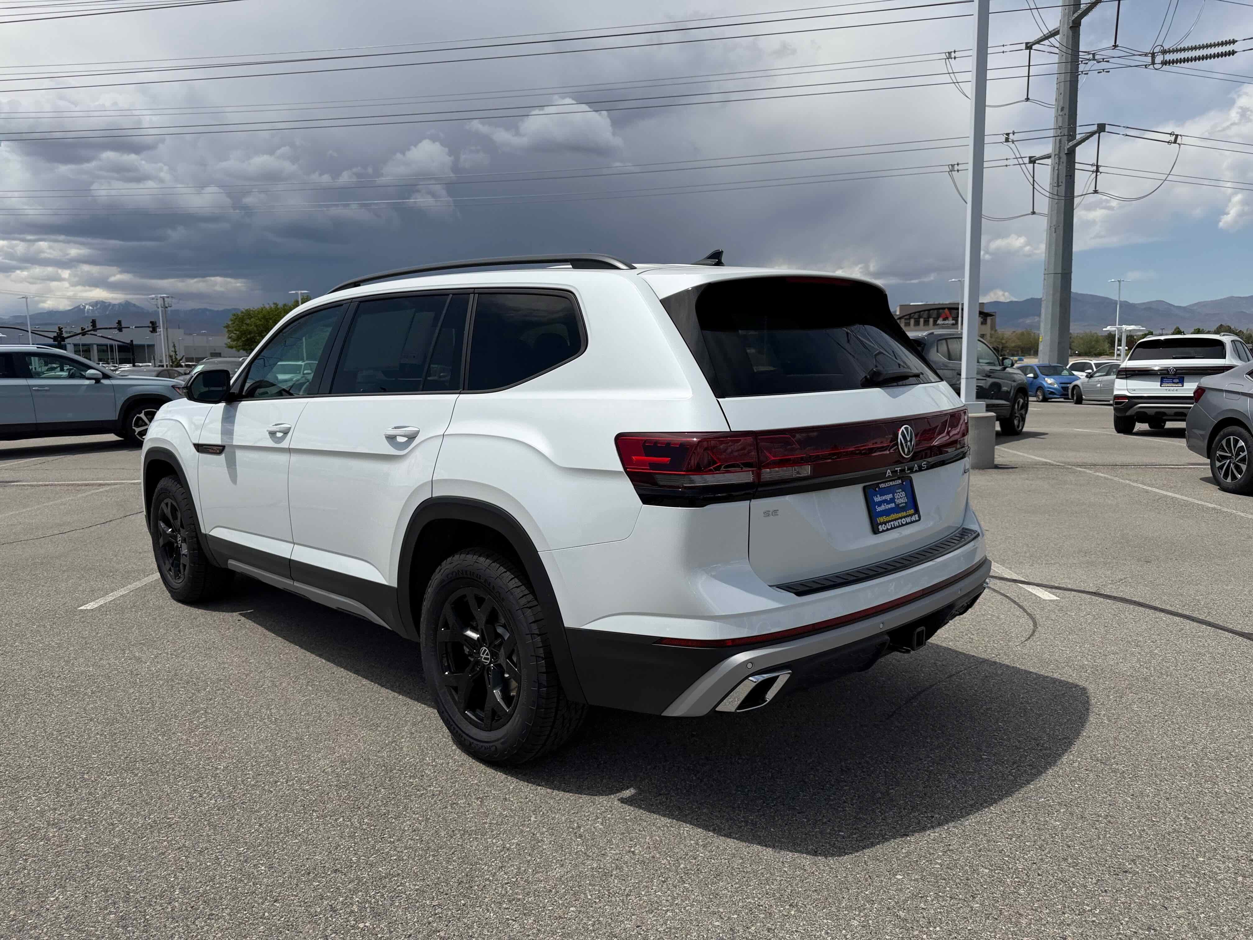 2026 Volkswagen Atlas 2.0T Peak Edition