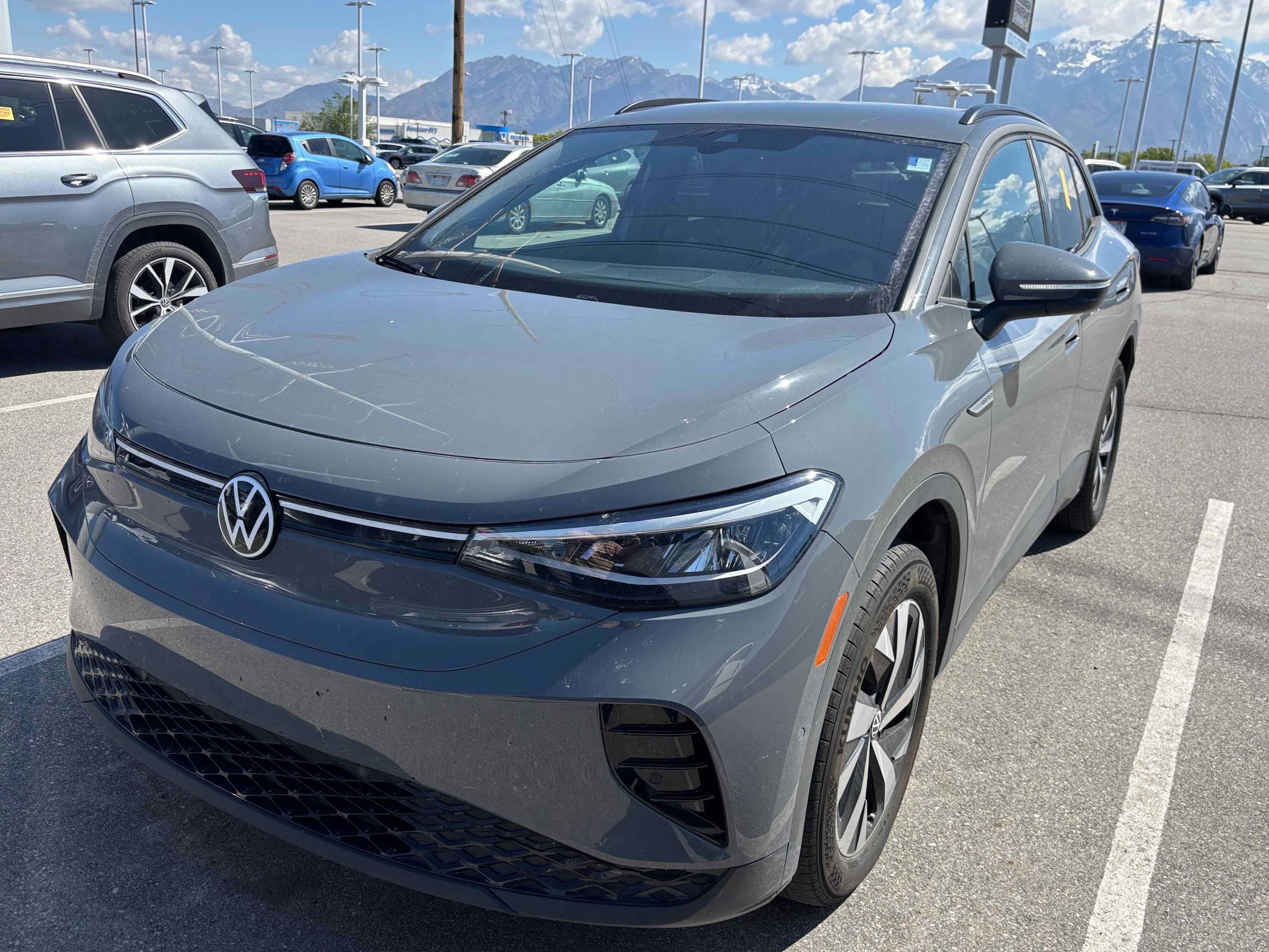 2023 Volkswagen ID.4 Pro