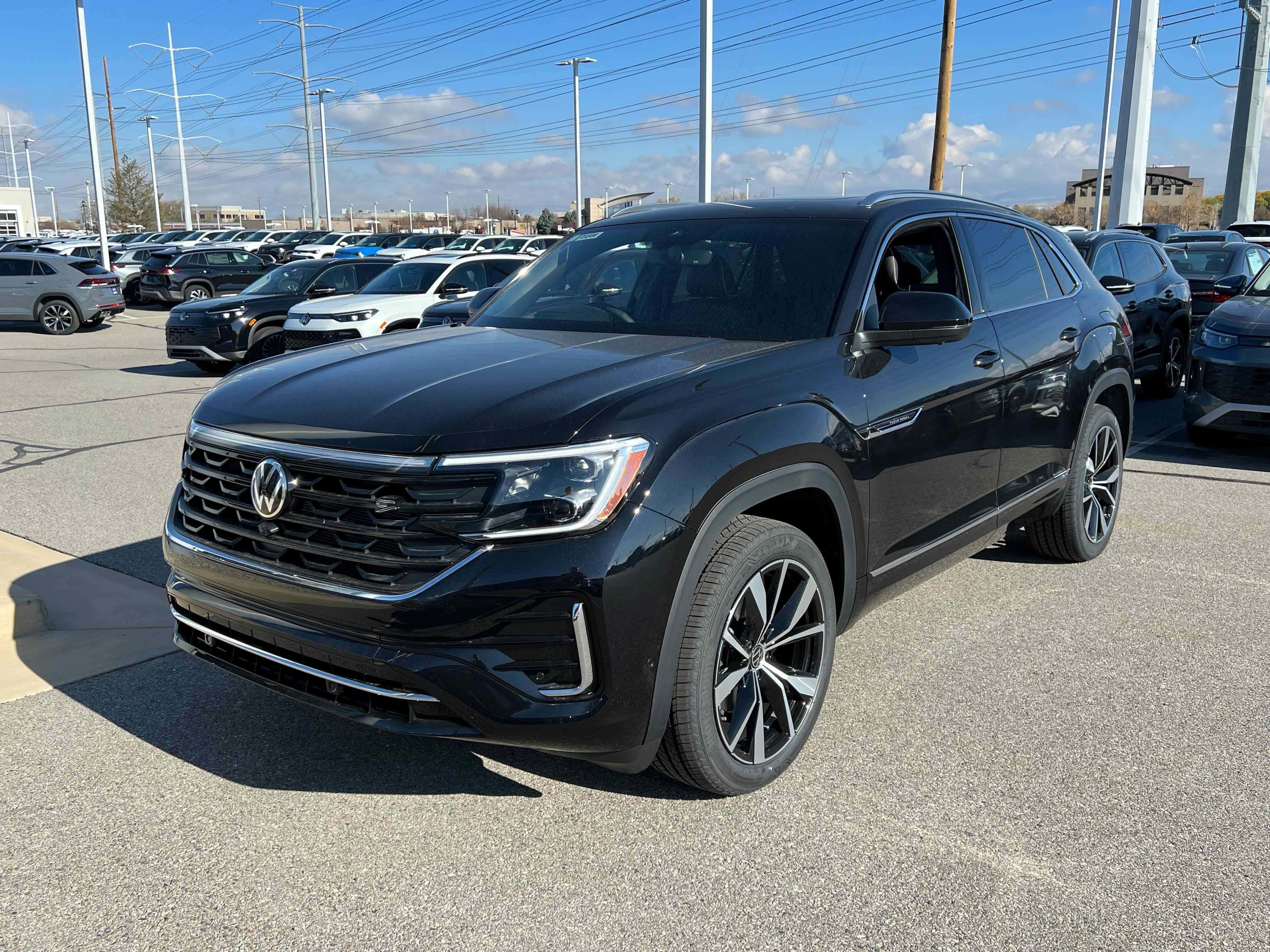 2026 Volkswagen Atlas Cross Sport 2.0T SEL Premium R-Line