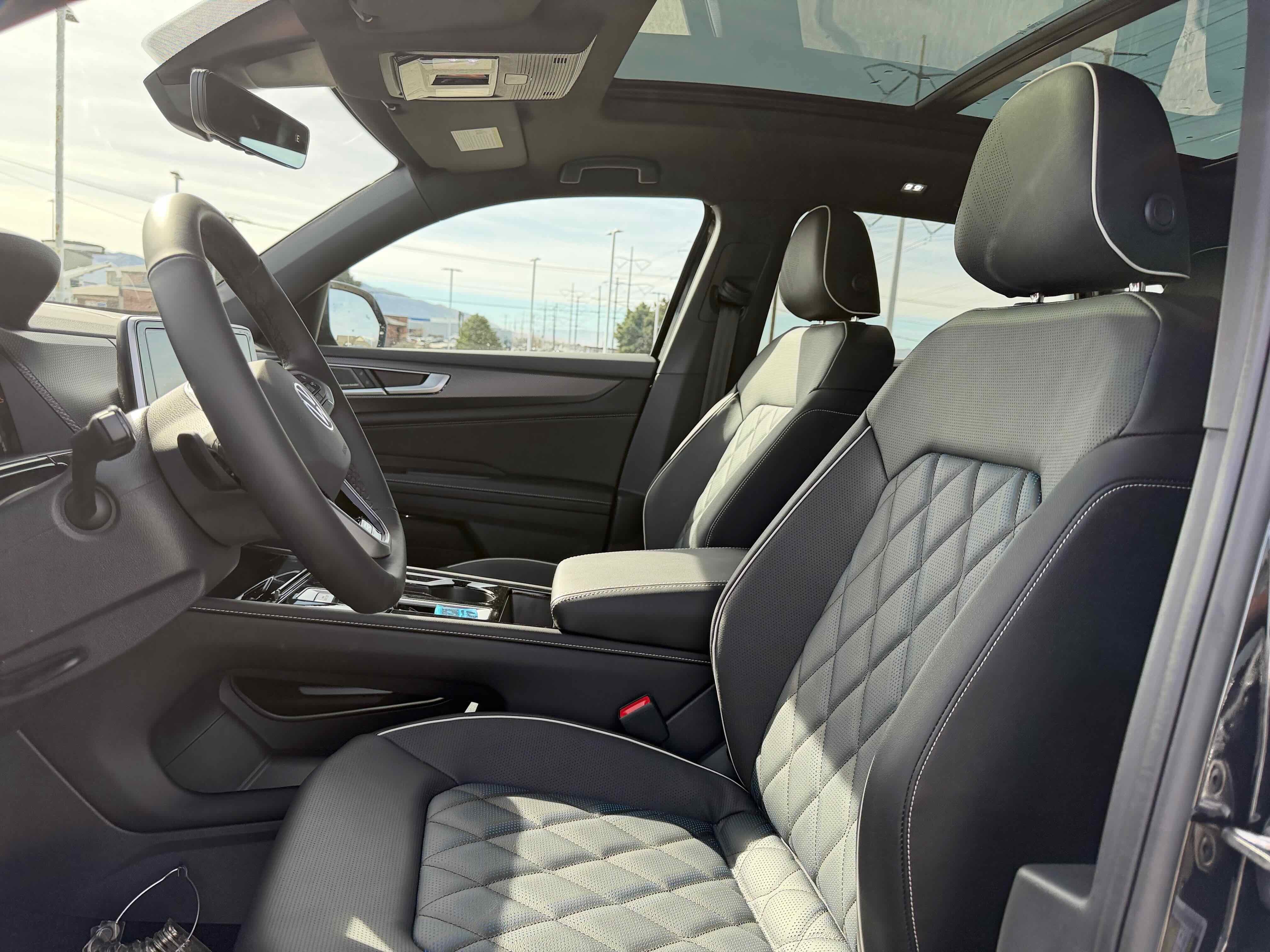 2026 Volkswagen Atlas Cross Sport 2.0T SEL Premium R-Line