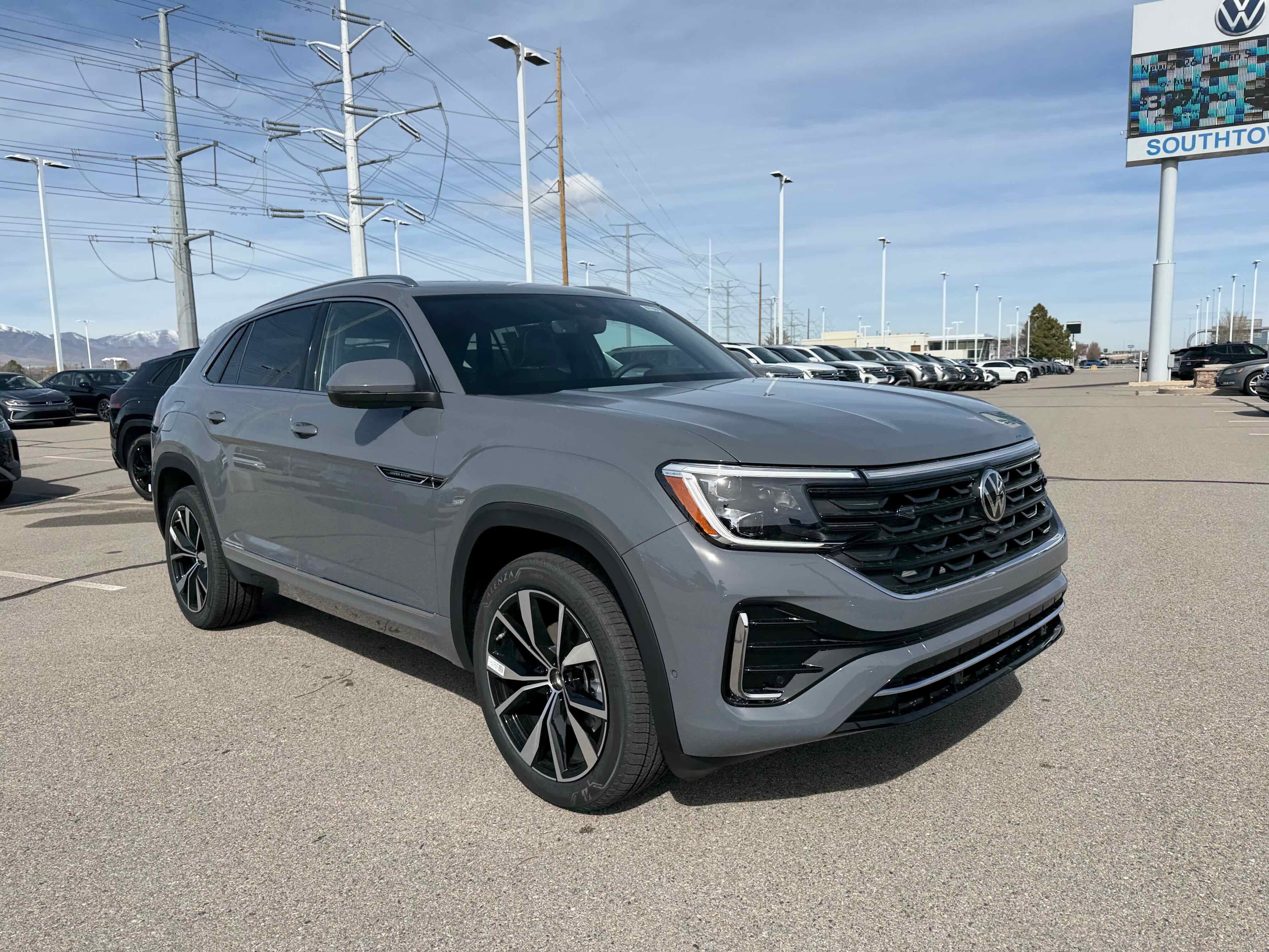 2026 Volkswagen Atlas Cross Sport 2.0T SEL Premium R-Line