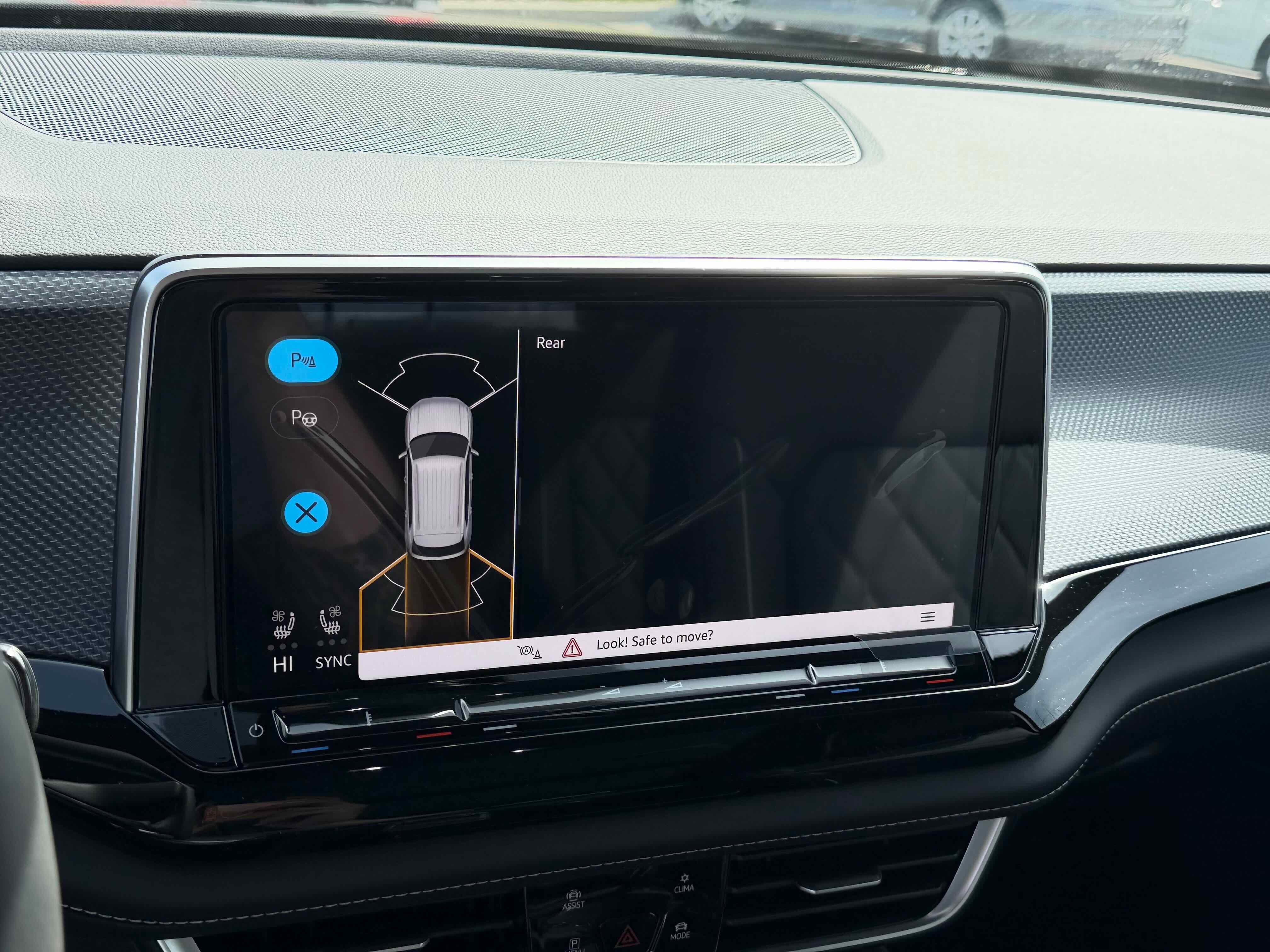 2026 Volkswagen Atlas Cross Sport 2.0T SEL Premium R-Line