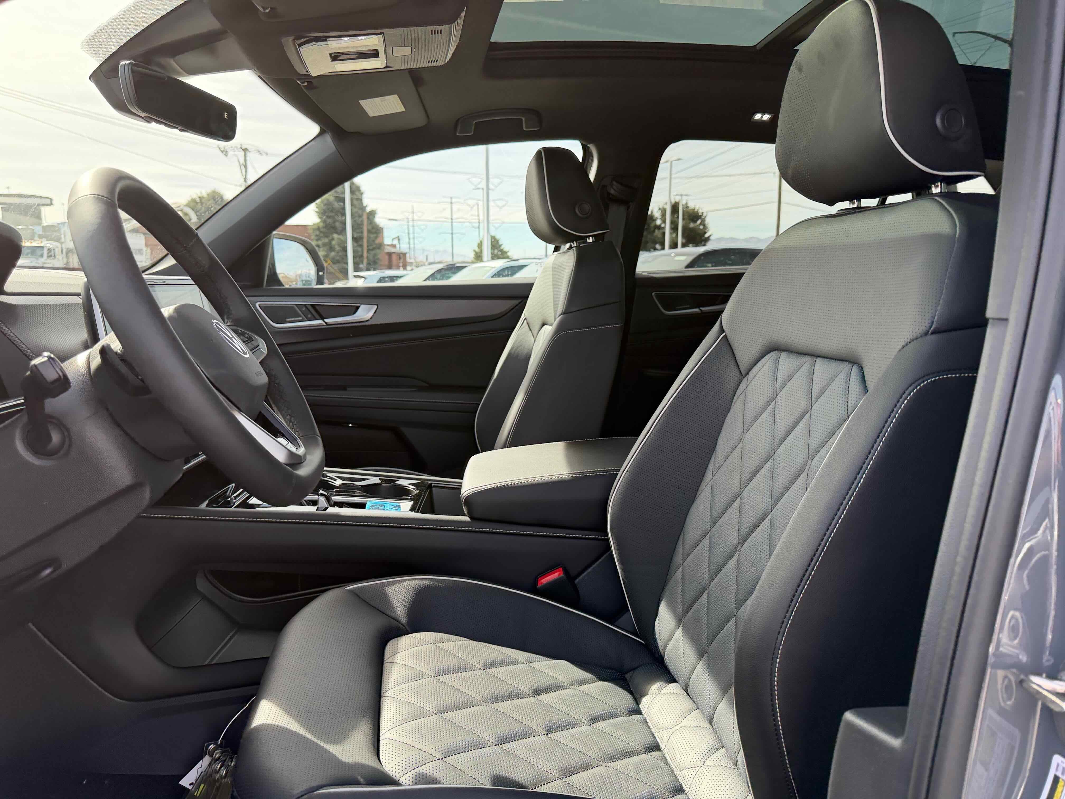 2026 Volkswagen Atlas Cross Sport 2.0T SEL Premium R-Line