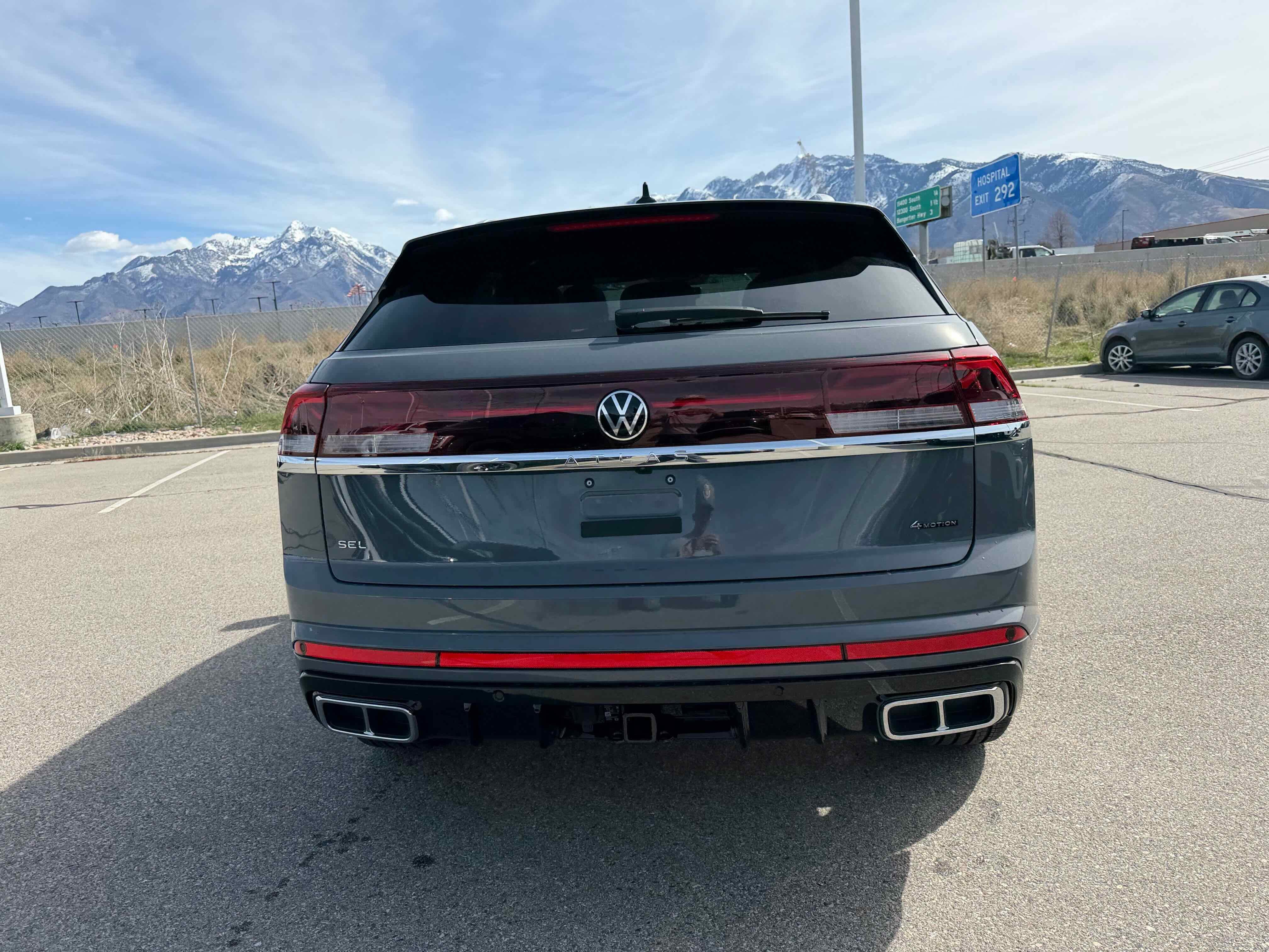 2026 Volkswagen Atlas Cross Sport 2.0T SEL Premium R-Line