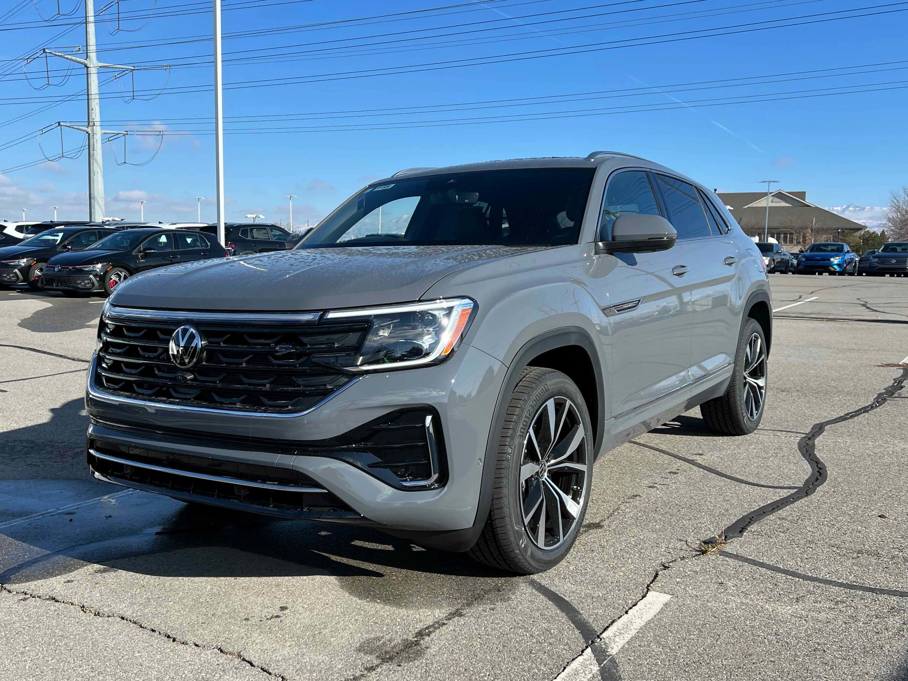 2026 Volkswagen Atlas Cross Sport 2.0T SEL Premium R-Line