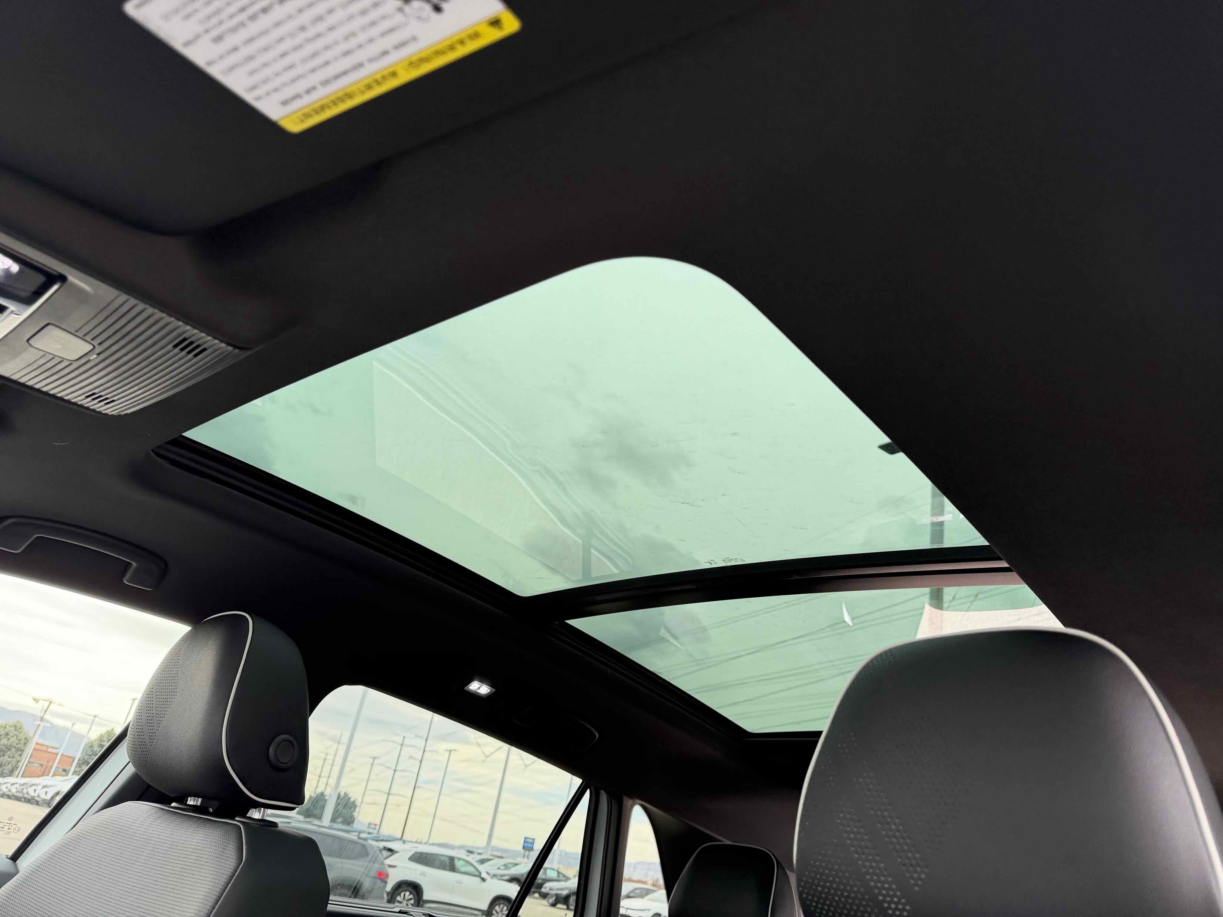 2026 Volkswagen Atlas Cross Sport 2.0T SEL Premium R-Line