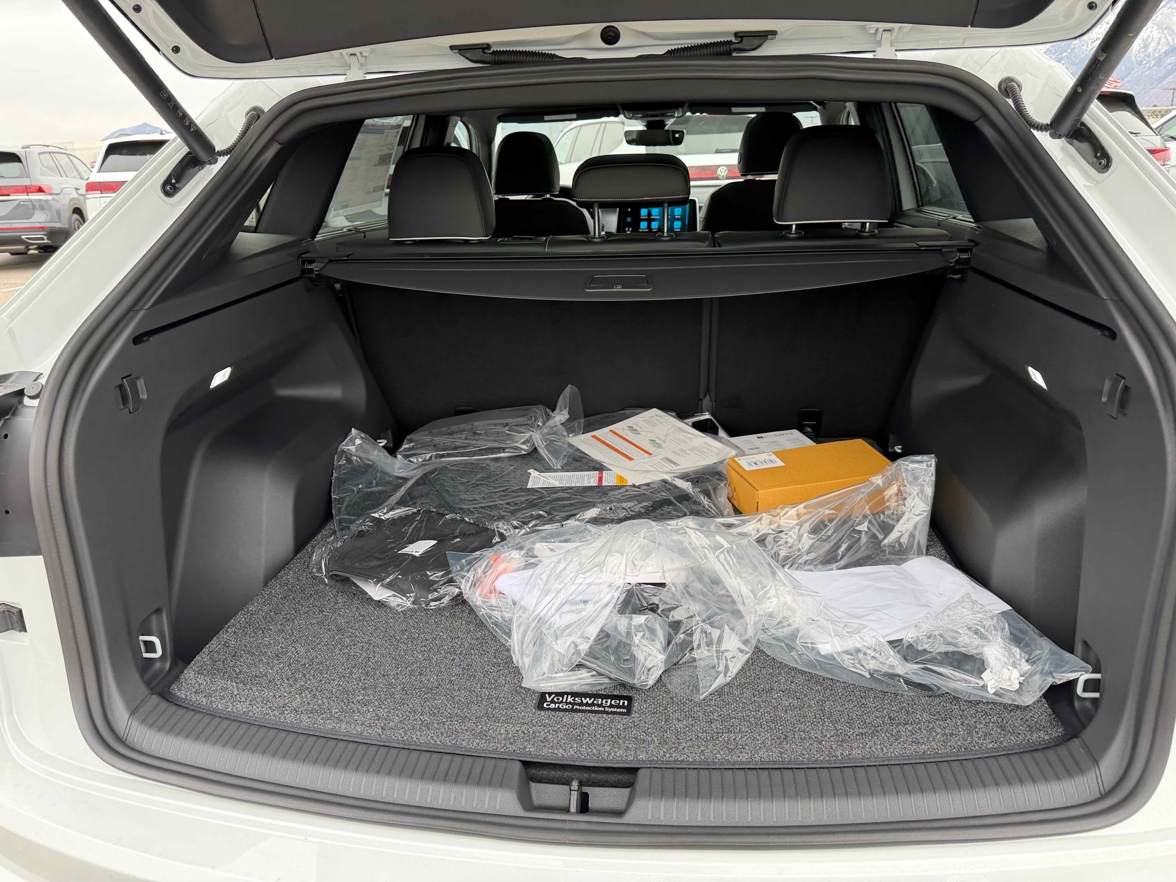 2026 Volkswagen Atlas Cross Sport 2.0T SEL Premium R-Line