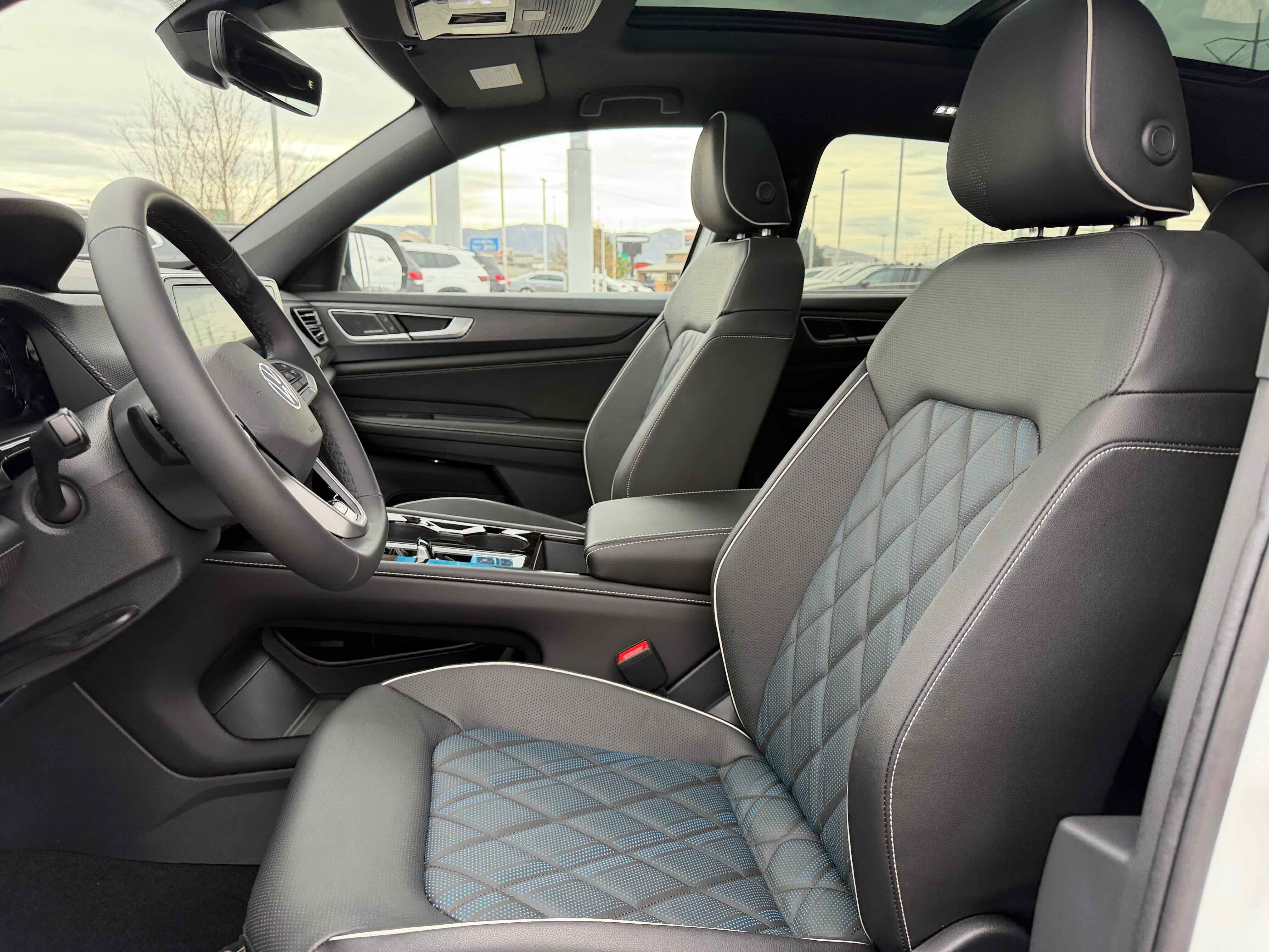 2026 Volkswagen Atlas Cross Sport 2.0T SEL Premium R-Line