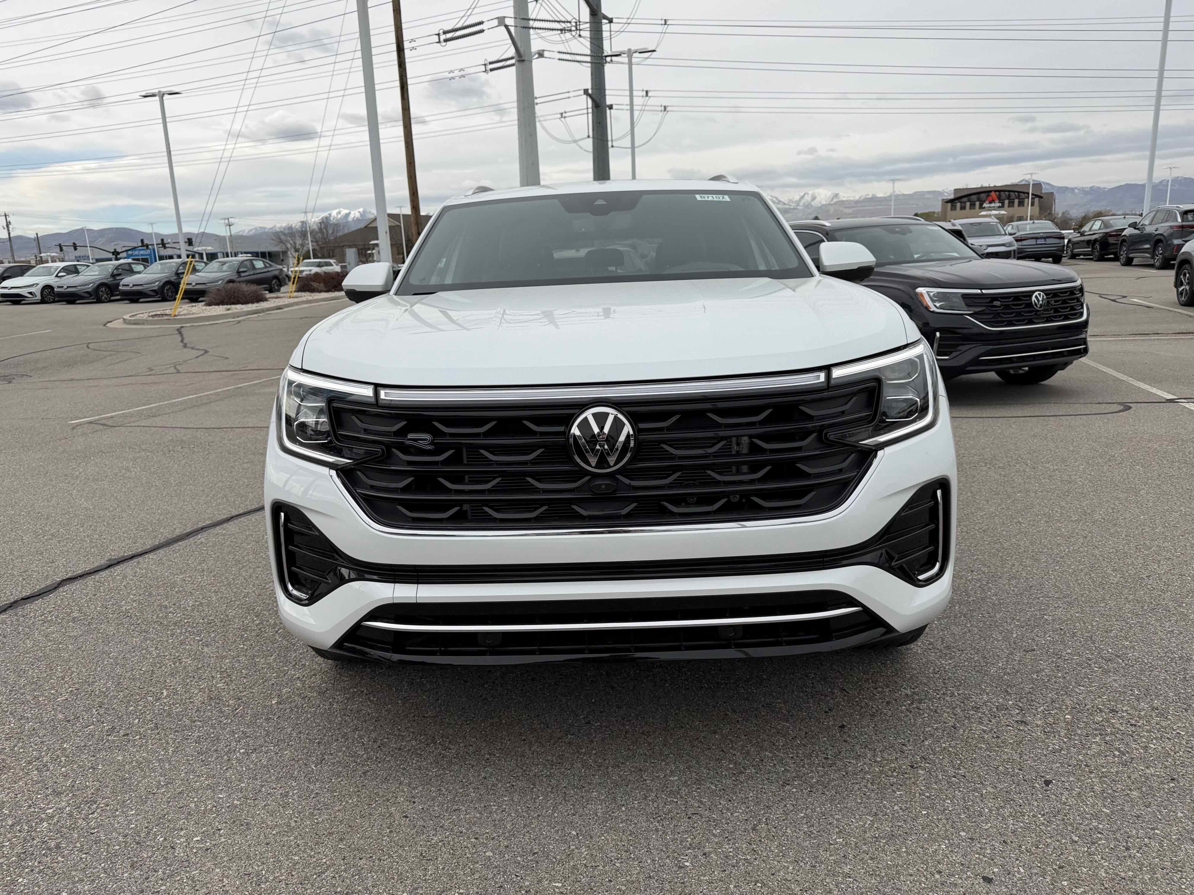 2026 Volkswagen Atlas Cross Sport 2.0T SEL Premium R-Line
